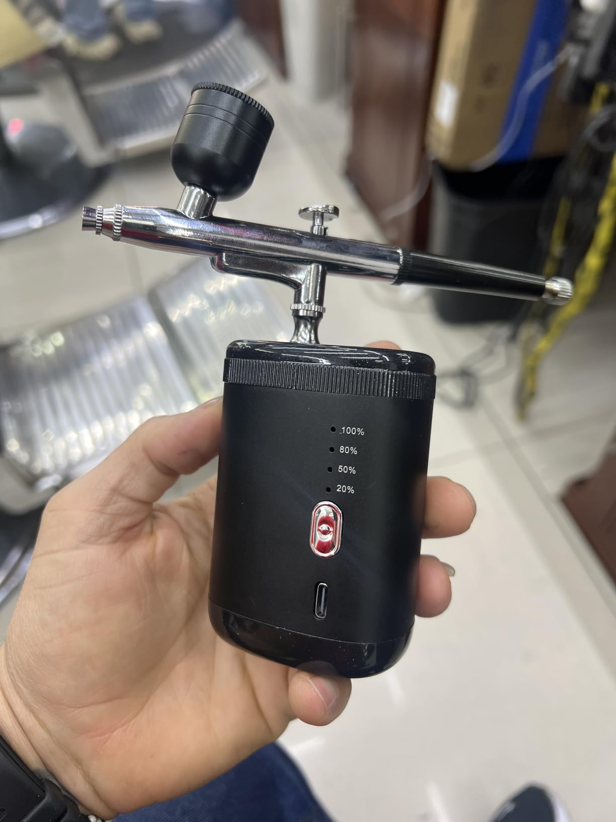 Airbrush kit: Handheld Spray Paint Gun with 0.3/0.5mm Nozzle, Rechargeable Cordless Spray Gun Sets Suitable:air Brush for Nails, Art, Color Spraying, Cake Decoration, Model Tattoos & Makeup (Black) customer photo 2