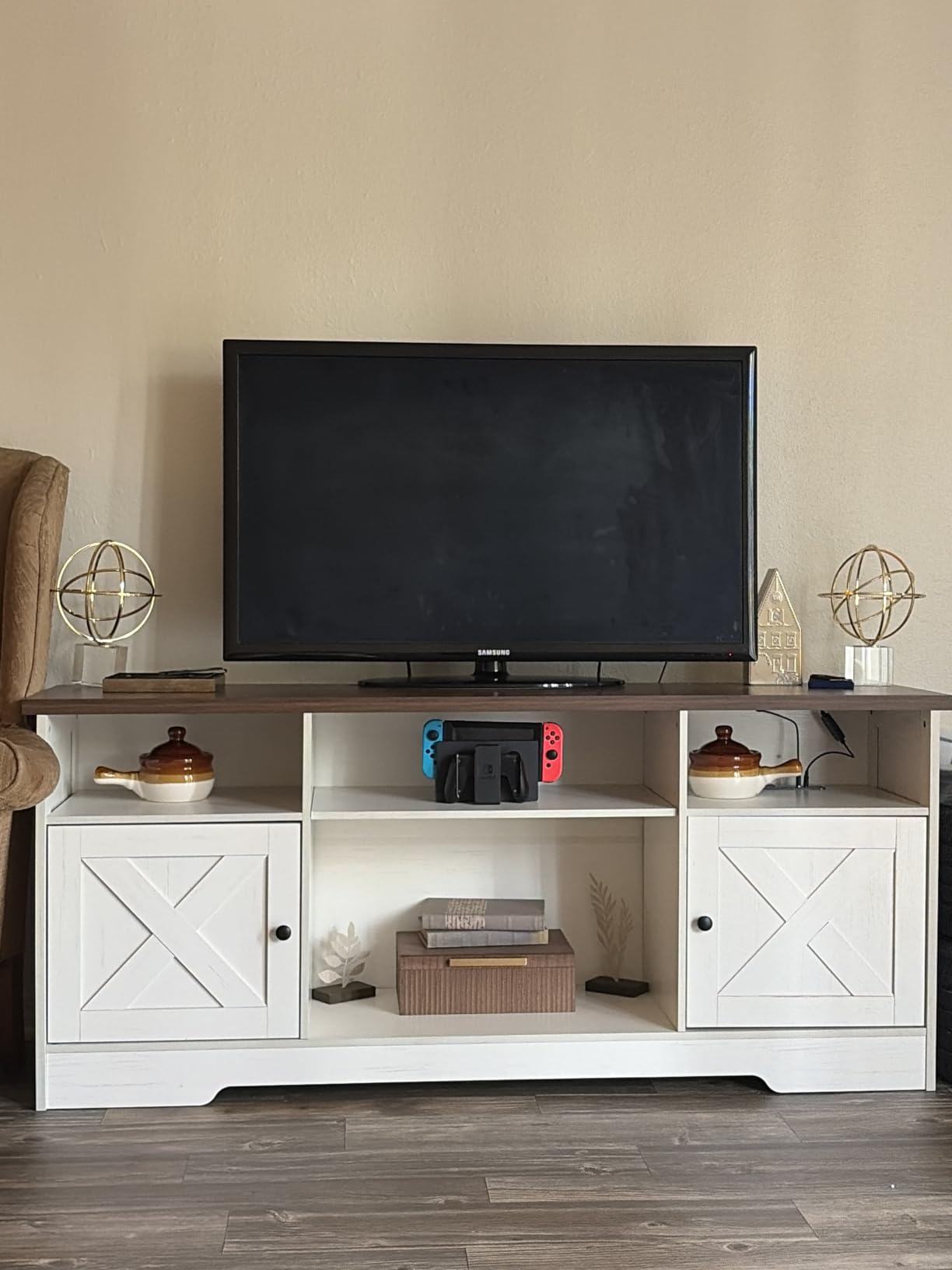 Casaottima TV Stand for 65 Inch TV, Entertainment Center, White | Farmhouse Entertainment Center, Power Outlet & LED Light, Storage Cabinets, Media Furniture for Living Room, Bedroom customer photo 2