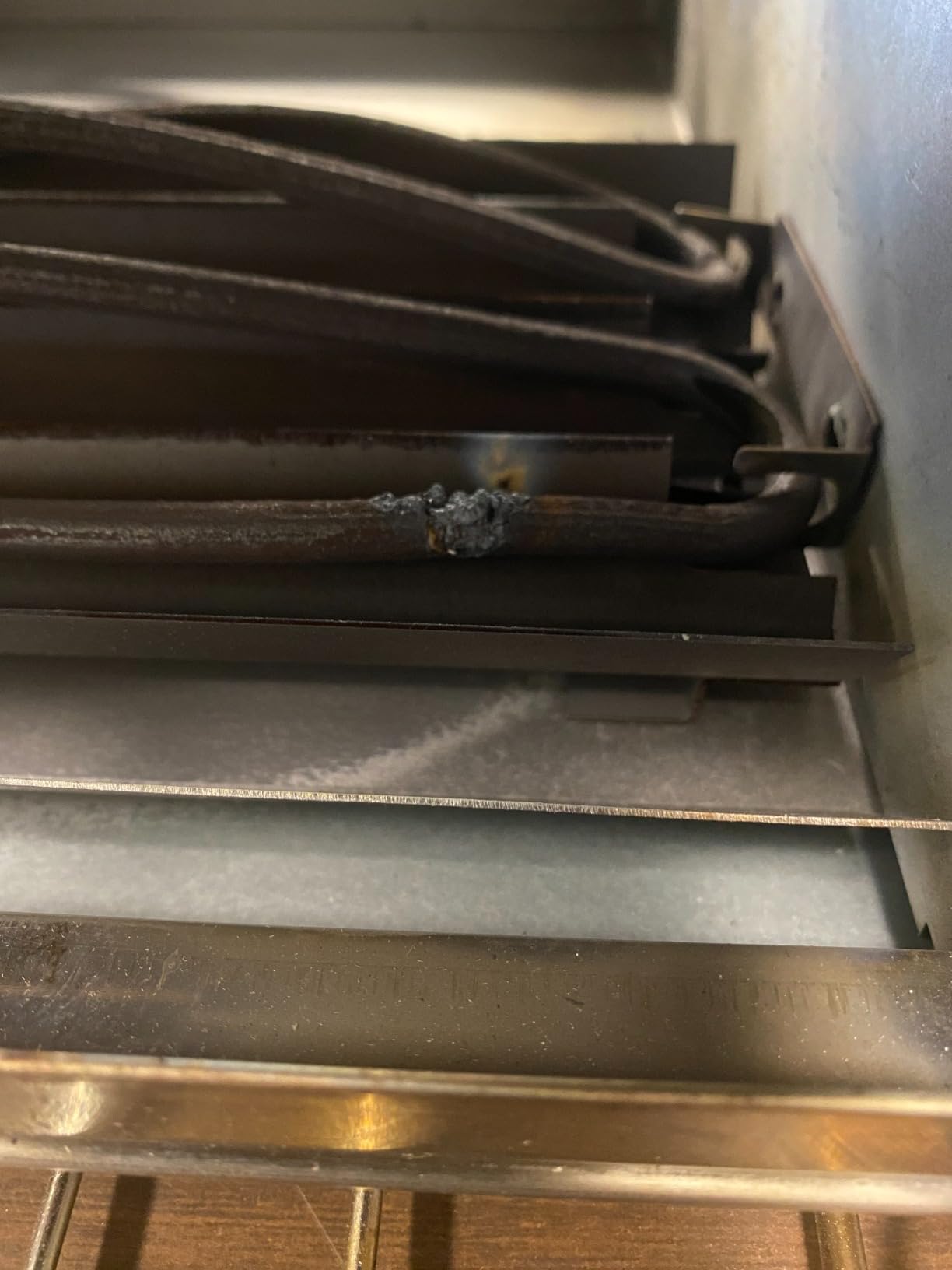 PYY Commercial Conveyor Toaster 300pcs/h - Electric Conveyor Belt Toaster for Toast, Bun, Bagel, Bread, Heavy Duty Stainless Steel Toaster Oven for Restaurant, Bakery, Buffet Use customer photo 2