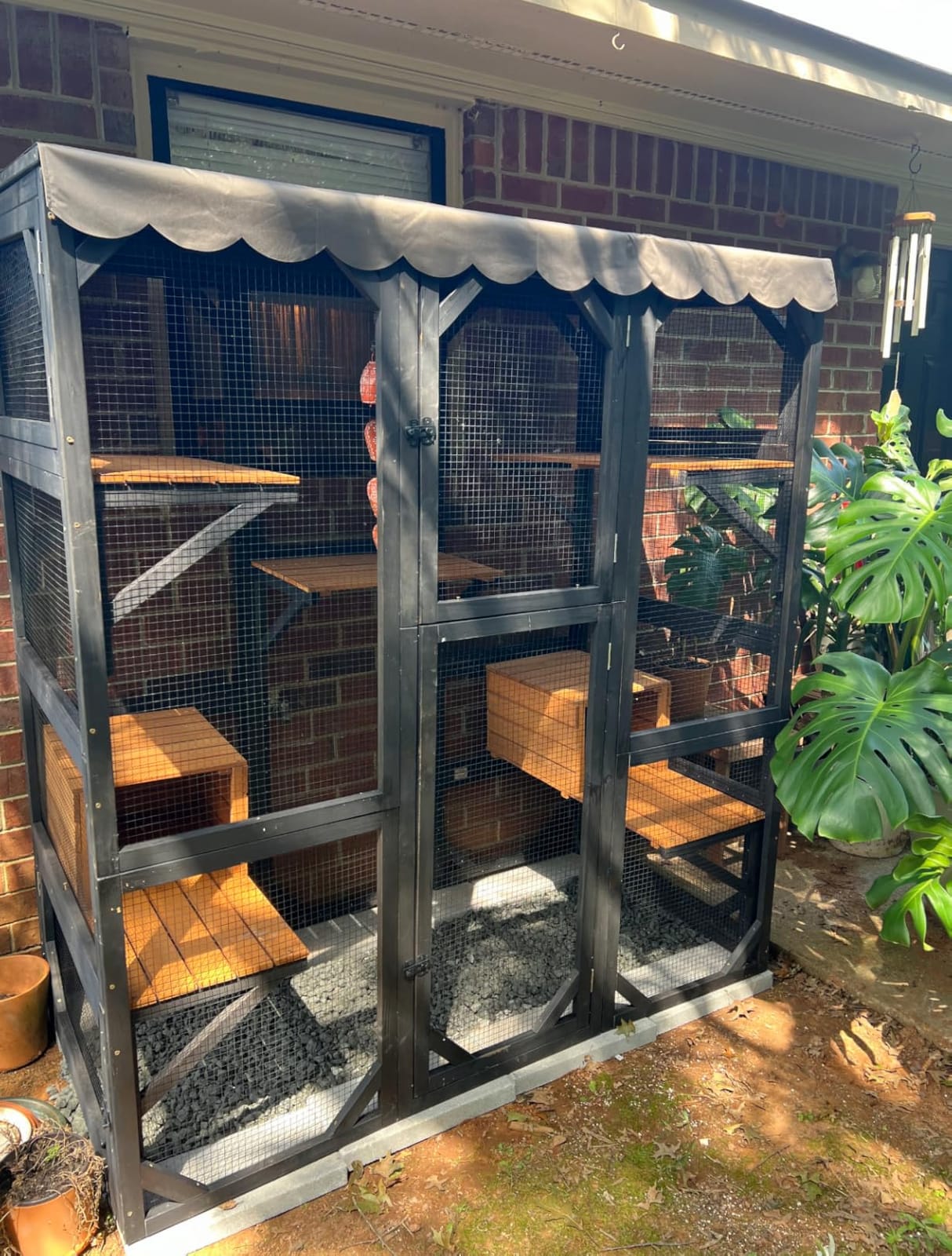 Aivituvin Catio Outdoor Cat Enclosure with Scratch Post, Hammock, Large Window Cat House for 2-6 Mulitiple Cats Walk in Kitty Cage with Tarp Roof 70