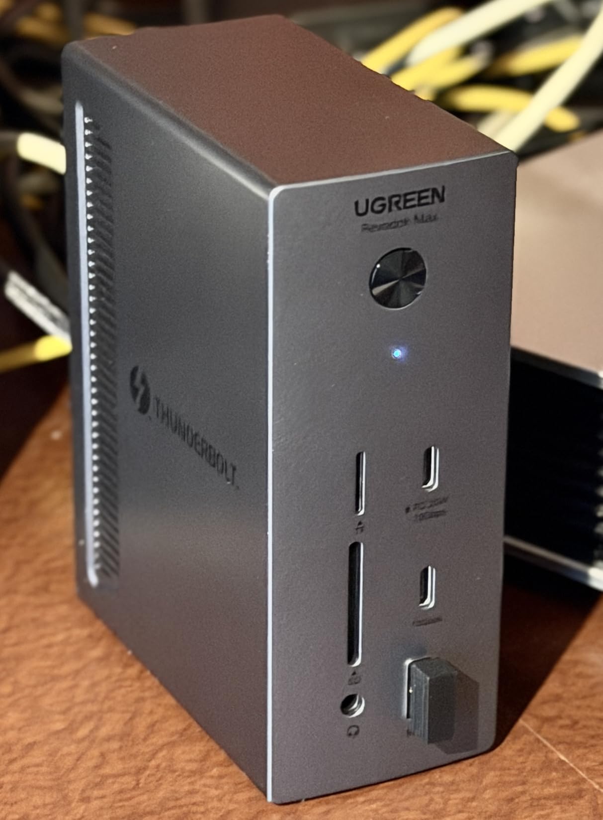 UGREEN 13-in-1 Thunderbolt 4 Docking Station, Dual 4K@60Hz, 3xTBT4, 40Gbps | Signle 8K@30Hz, 180W Total Power, 96W Host Charging, 3xUSB A, 2xUSB-C, Gigabit Ethernet, SD/TF 3.0, 3.5mm Audio, Revodok Max customer photo 2