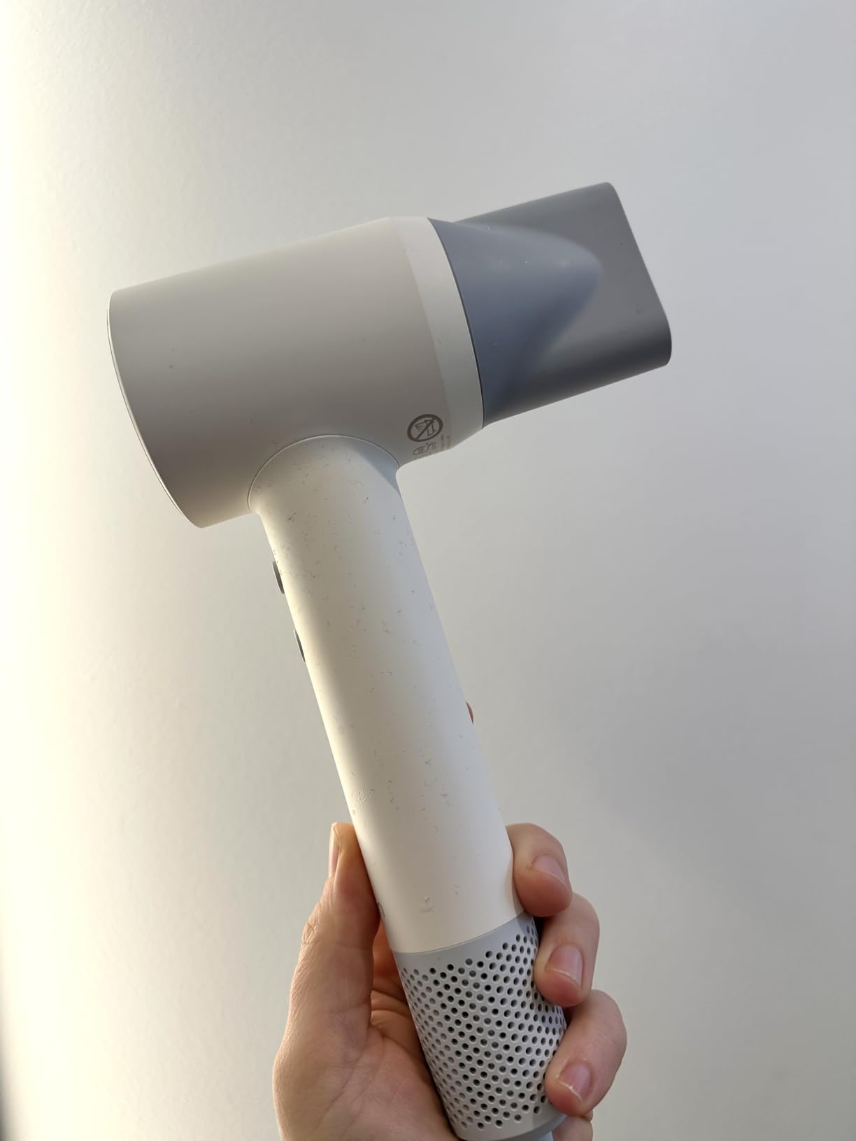 Laifen SE 2 Diffuser Hair Dryer for Women, 21.5m/s Air Speed, Matte White customer photo 1