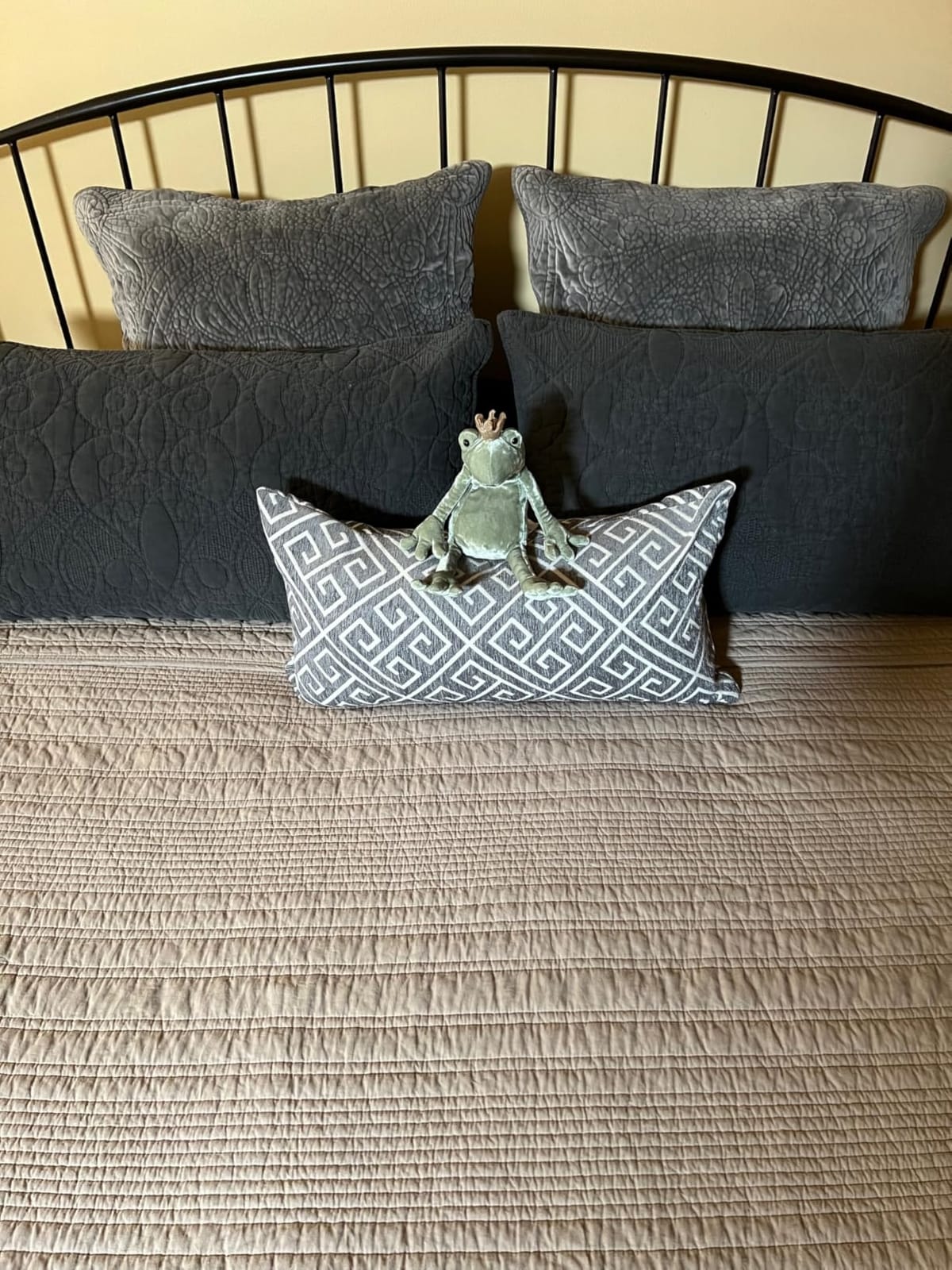 EVERGRACEHOME 100% Cotton Modern Lines Quilt Set Queen Size, Birch | Pre-Washed Soft Cotton, Striped Coverlet Bedspread, 3 Piece Lightweight Bedding Set for All Season, with 2 Pillow Shams customer photo 1
