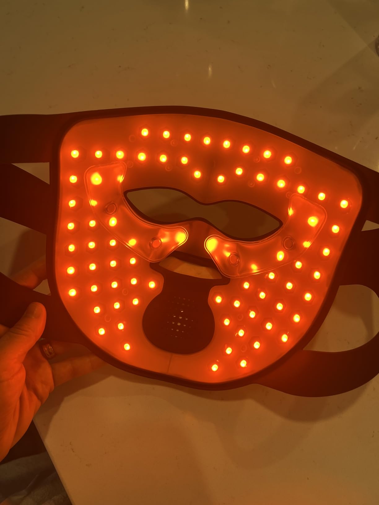 INIA GLOW 4D Wireless Red Light Therapy Mask for Face, Dual NIR, 320 LEDs customer photo 2