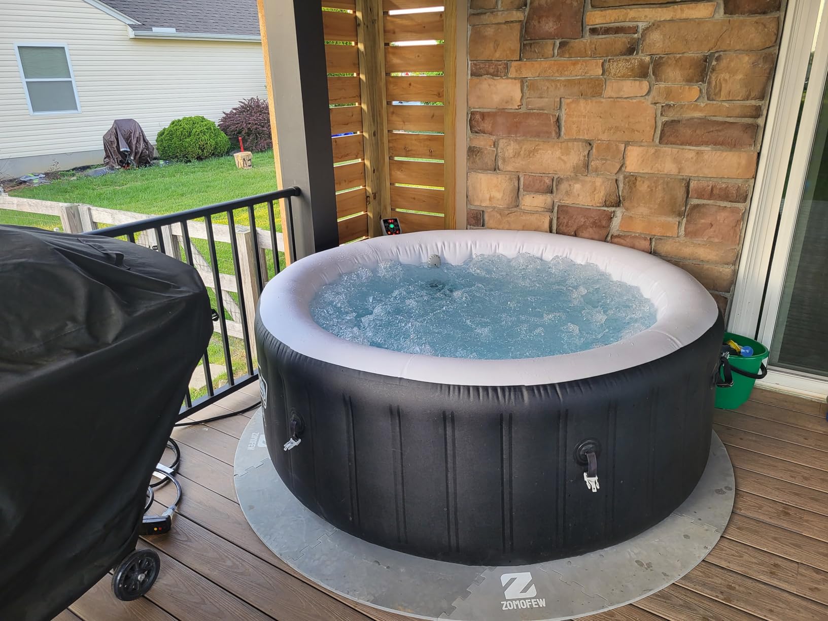Coleman SaluSpa Miami Energy-Efficient AirJet 2-4 Person Inflatable Hot Tub customer photo 1