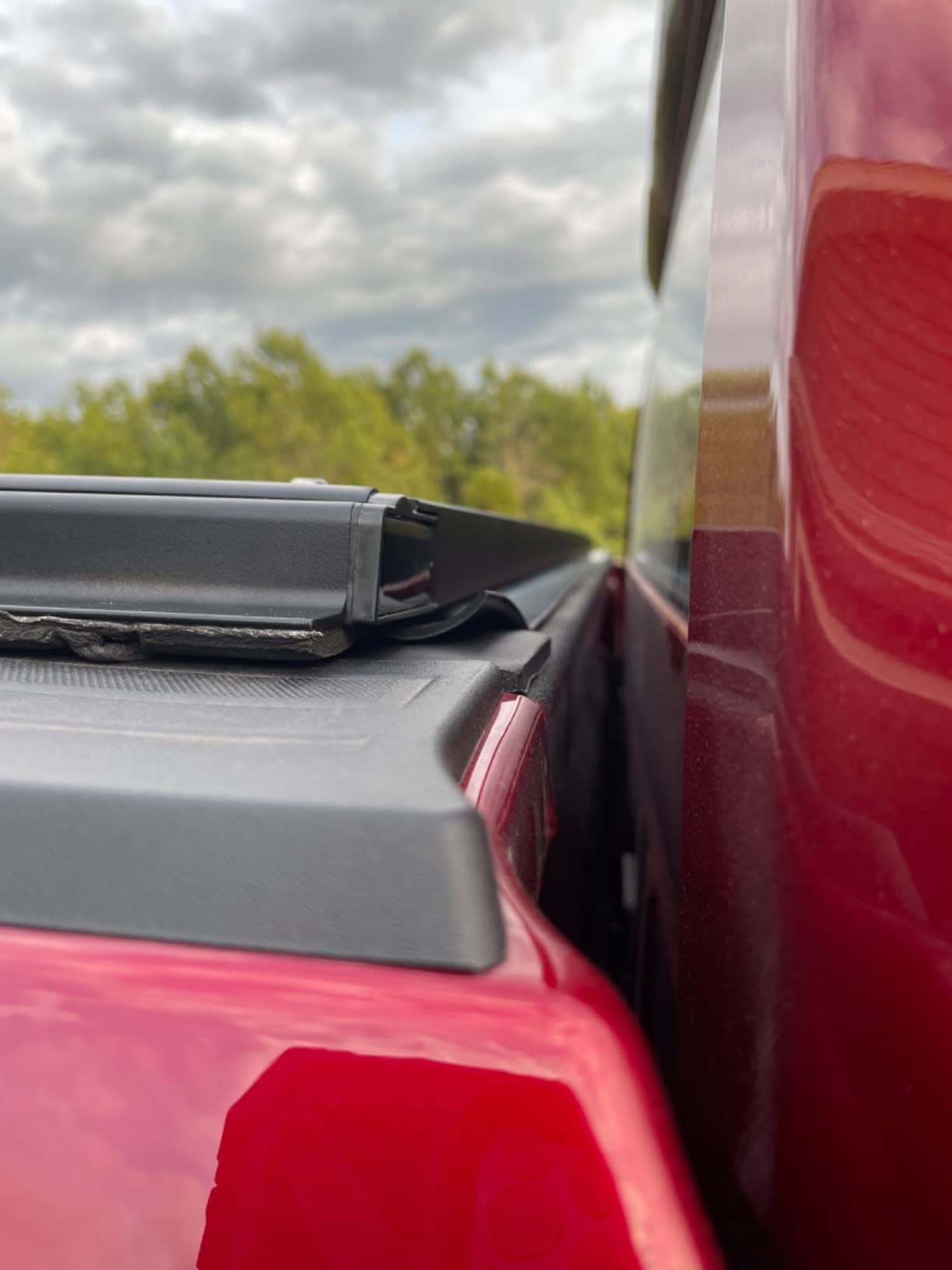 Syneticusa MB Retractable Tonneau Cover fit 2020-2026 Silverado/Sierra 2500 customer photo 1