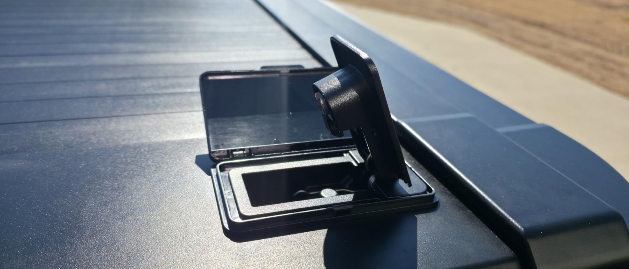 Syneticusa MB Retractable Tonneau Cover fit 2020-2026 Silverado/Sierra 2500 customer photo 2