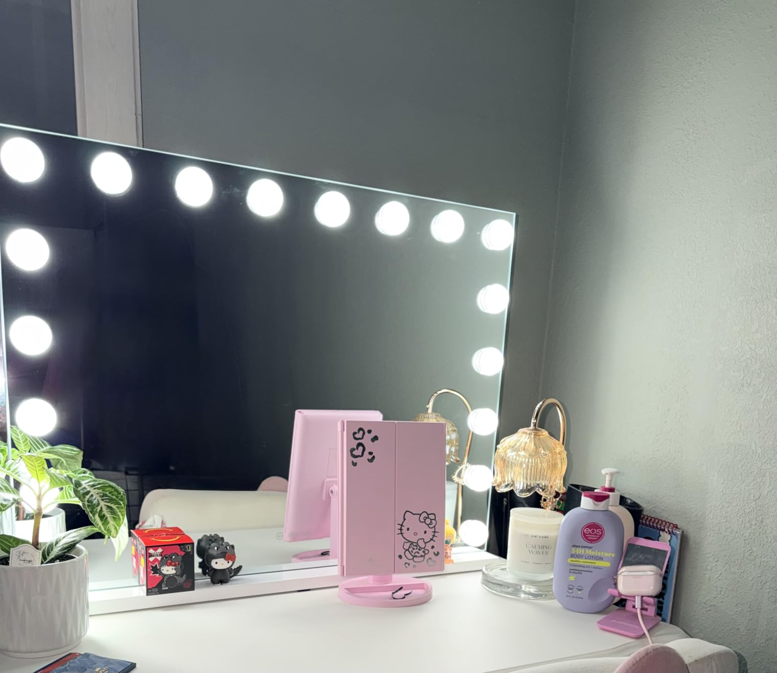 YOURLITE Vanity Mirror with Lights and Bluetooth Speaker, Hollywood Vanity Mirror with 15 LED Bulbs, 3 Colors Modes & Adjustable Brightness, 10x Spot Mirror, USB Charging Port customer photo 1