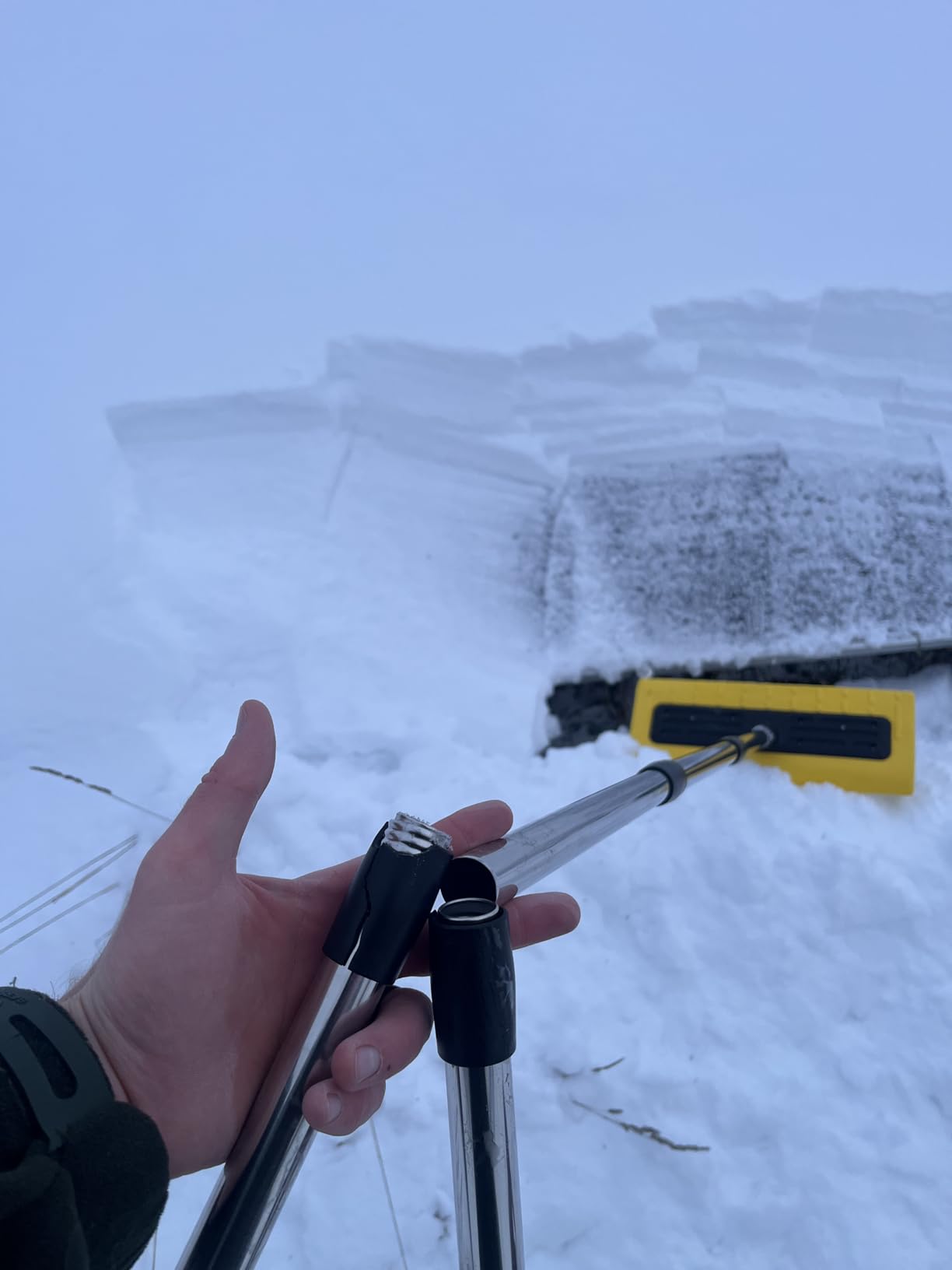 2025 Upgraded Never-Scratch SnowBuster,Snow Roof Rake,EVA Soft Foam Pad Snow Removal Tool,S-Shaped Design for House Roof,Solar Panels,Car Snow, and Leaves,Orange(24FT Telescopic Extension Pole) customer photo 2