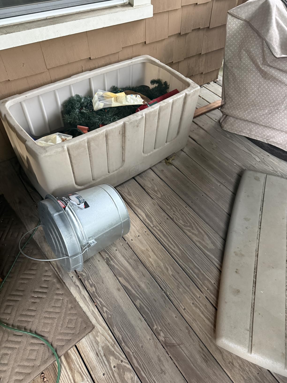 Galvanized Steel Locking Lid Trash Can - 6-Gallon Rodent-Proof Outdoor Storage Bin with Weather-Resistant Lid, Pet Food, Bird Seed, Charcoal Storage, Heavy Duty Metal Can customer photo 1