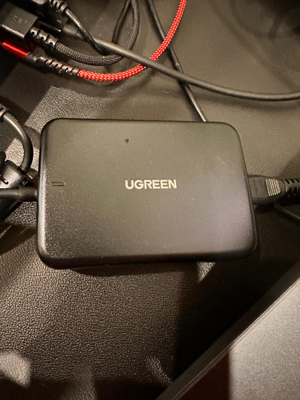 UGREEN Maxidok Thunderbolt 5 Docking Station, Triple 4K@60Hz, 4xTBT5 Port | 3x10Gbps USB-A&C, 2x5G USB-A, 140W PD, Single 8K/Dual 6K, 2.5GbE, SD/TF 312MB/s, 3.5mm Audio, Include US/EU/UK Power Adapter customer photo 2