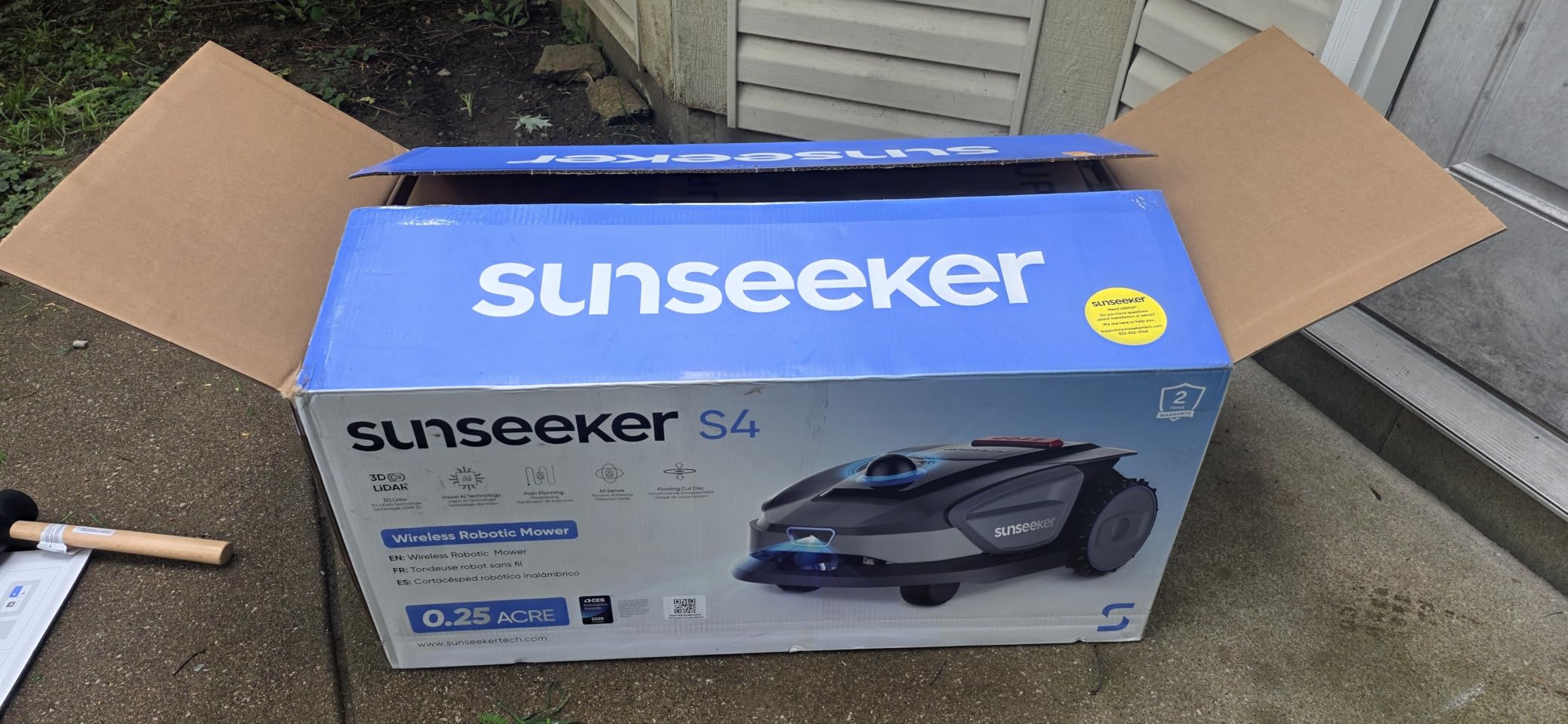 Sunseeker S4 Robot Lawn Mower, 3D LiDAR, Vision AI, 0.25 Acre, Wire-Free customer photo 2