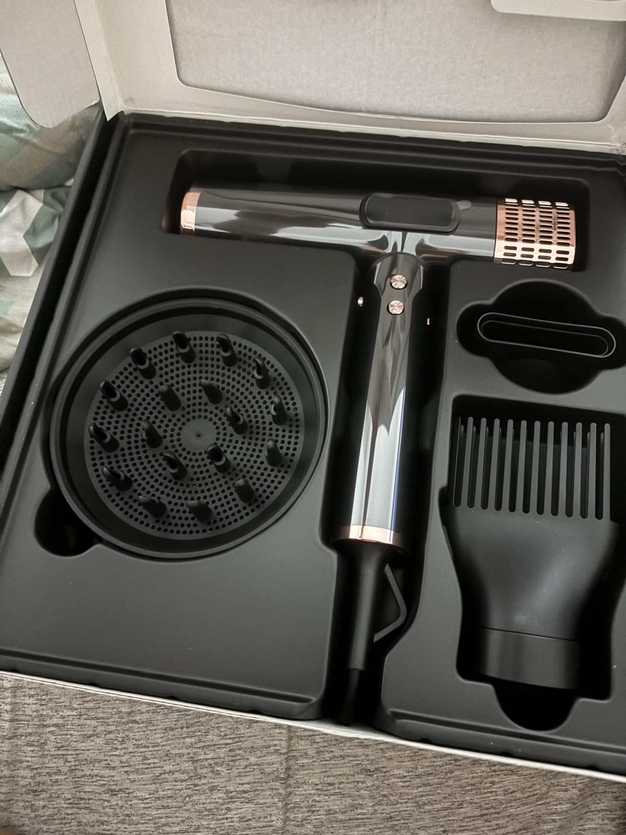 MESCOMB Dual Voltage Travel Hair Dryer with Diffuser, 1875W Ionic,Black customer photo 1