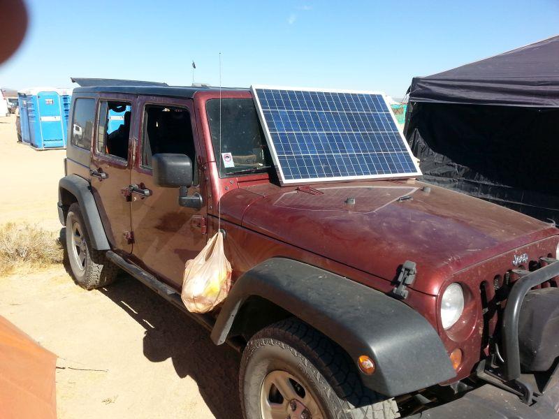 HQST 100W Portable Solar Panel, N-Type, 25% Efficiency, IP67 Waterproof customer photo 1