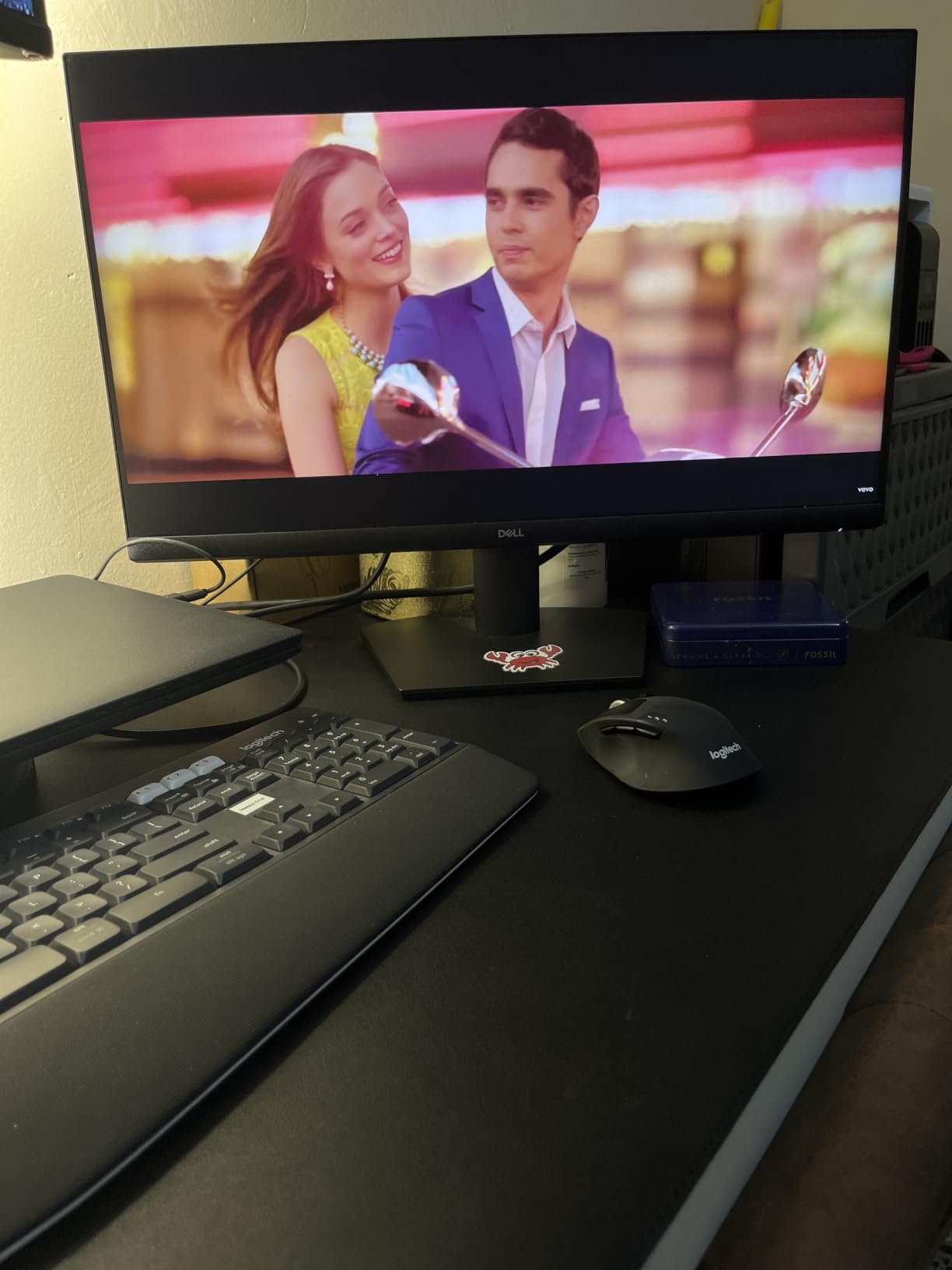 Dell 24 Monitor - SE2426H - 23.8-inch FHD (1920x1080) 144Hz 1ms Display, in-Plane Switching (IPS) Technology, AMD FreeSync™, TÜV 3-Star 2X HDMI, Tilt customer photo 1