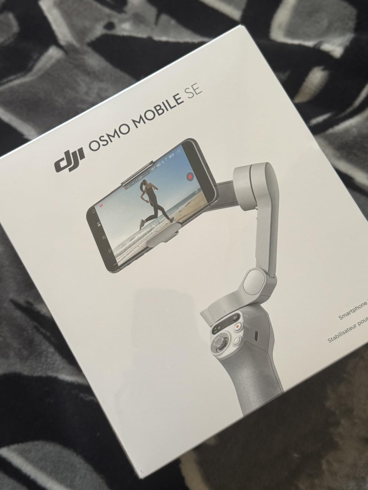 DJI Osmo Mobile 8 + Mic Mini Transmitter (Infinity Black) customer photo 2