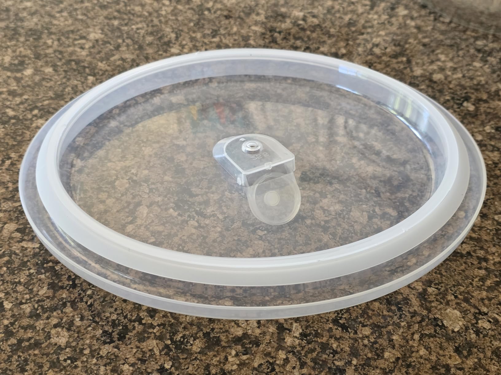 E-far Glass Mixing Bowl with Airtight Lid, 4.8QT Large Clear Glass Bowl for Salad, Sourdough Bread Making, Prep, Serving, Storage, Non-toxic & Leak-proof, Microwave, Dishwasher, Oven & Fridge Safe customer photo 2