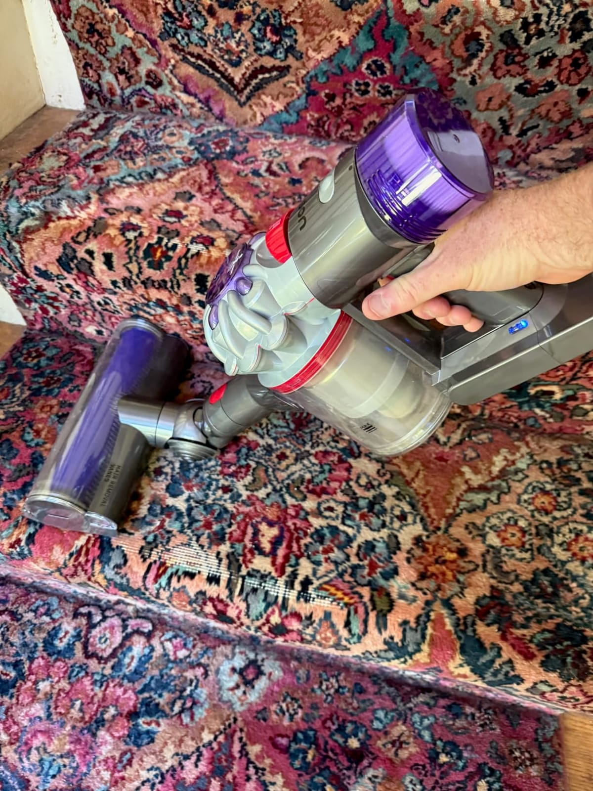Dyson V8™ Cordless Vacuum customer photo 2