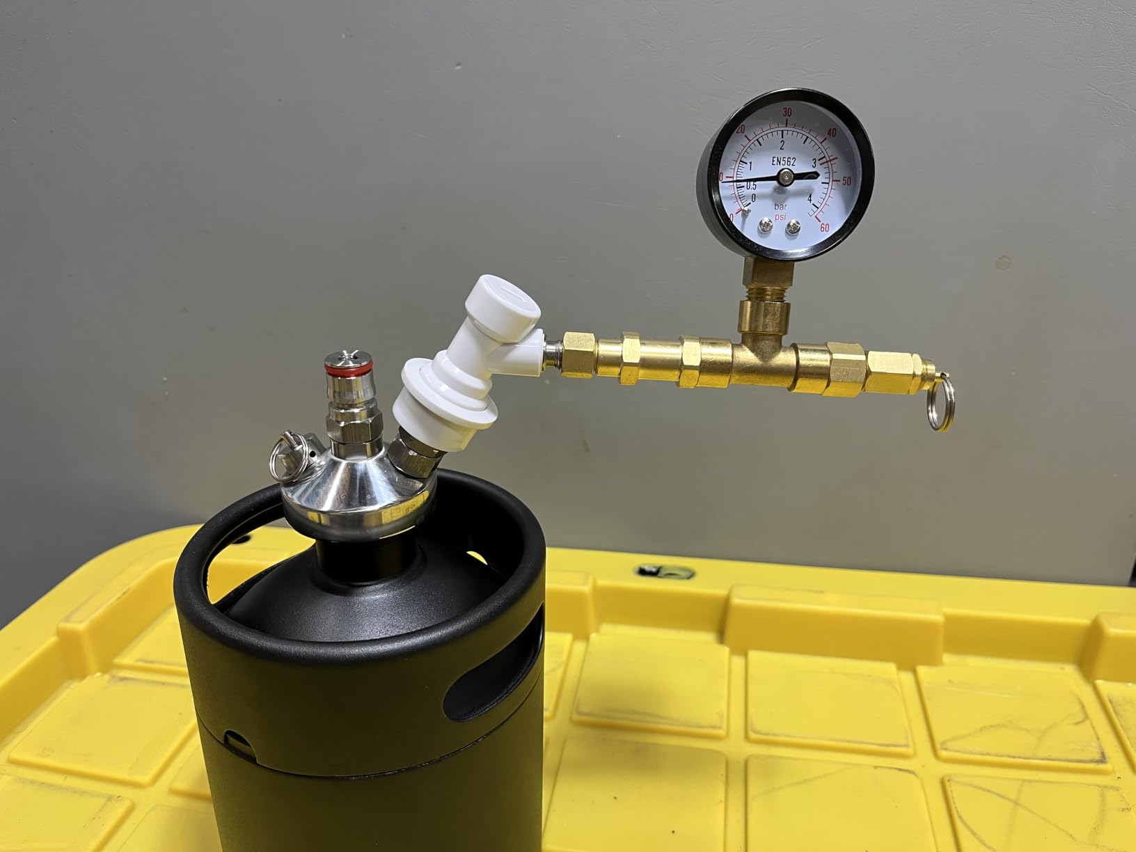 MRbrew Corny Keg Spunding Valve with Ball Lock Gas Disconnect 0-60PSI Gauge customer photo 2