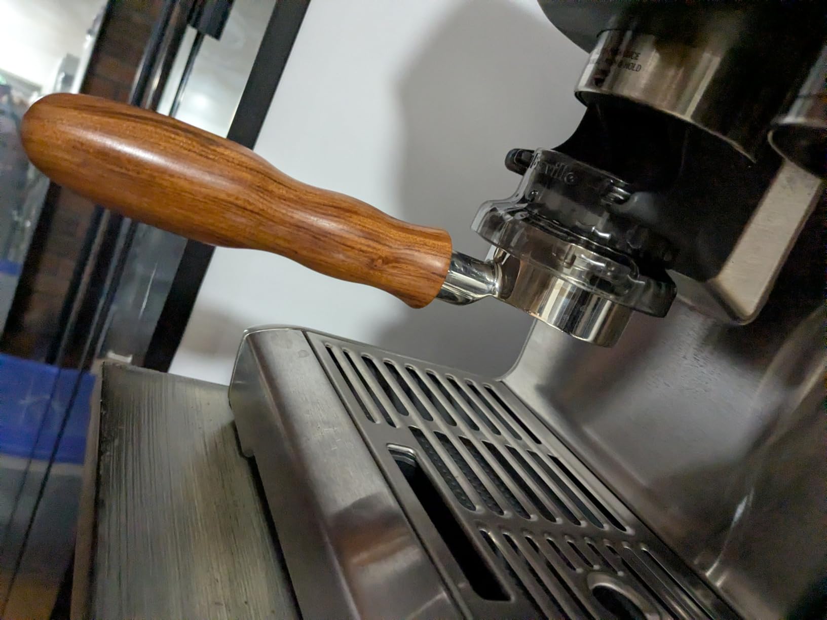 54mm Bottomless Portafilter for Breville Barista Express Pro Touch | Naked Portafilter with 16-18g Filter Basket & 53.3mm Puck Screen, 304 FG Stainless Steel, Walnut Handle Espresso Accessories customer photo 1
