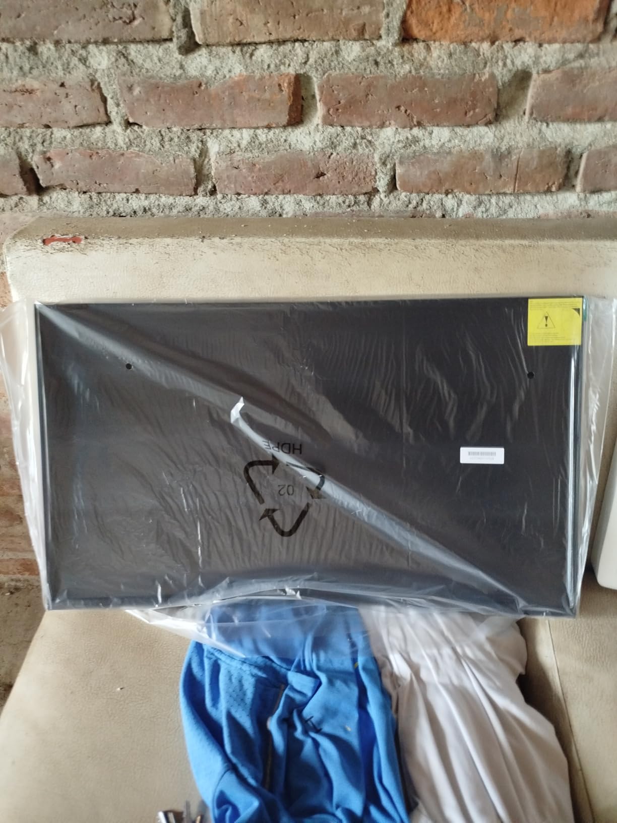 Gawfolk 32 Inch 4K 240Hz Curved Gaming Monitor, UHD 3840 x 2160, 1500R customer photo 2