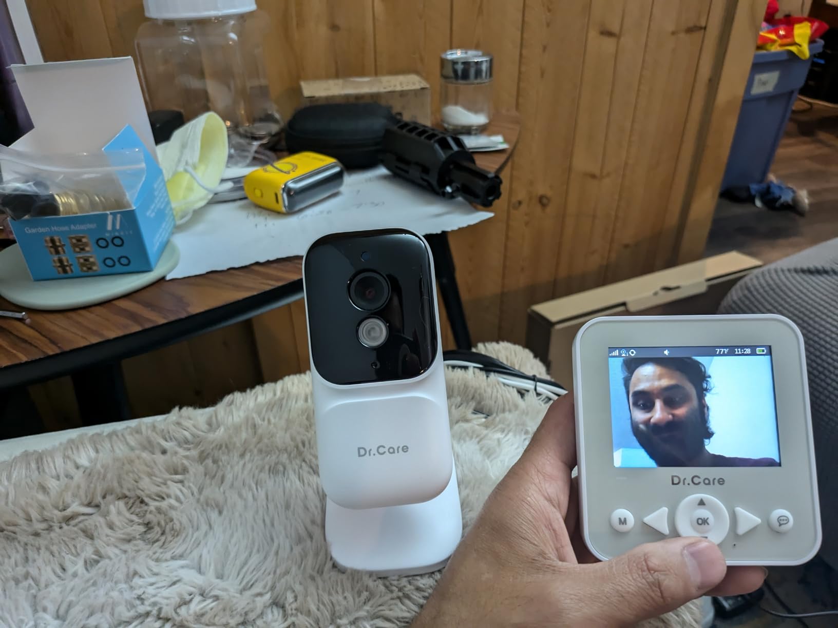 Dr.Care Smart WiFi Baby Monitor with 2 Cameras, 4” 720P Split Screen customer photo 1