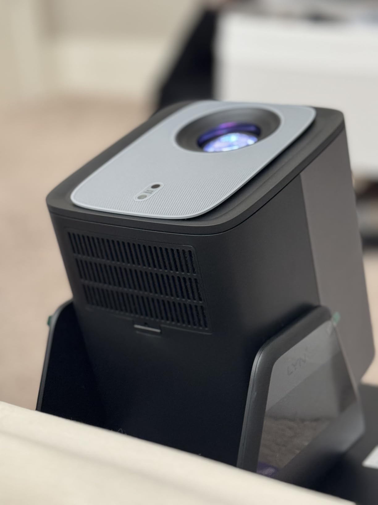 1200 ANSI Google TV-Licensed Projector, 4K/8K Input Support, Dual 36W Dolby customer photo 1