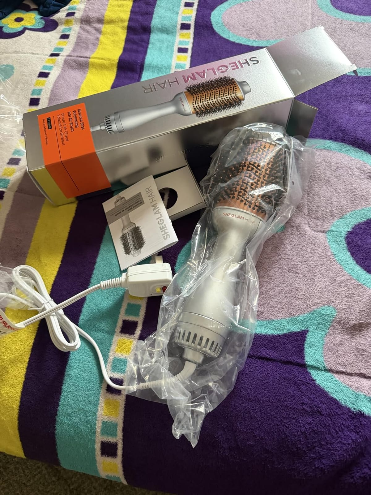 SHEGLAM Hair Mini Blow Dryer Brush, Travel Dual Voltage 120V-240V Hot Air Brush Styler, 35000 RPM Hair Dryer Brush with 2 Heat Settings for Smooth Anti-Frizz Blowouts, Adds Shine, Volume & Fullness customer photo 2