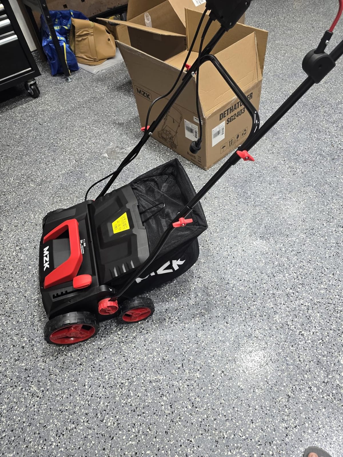 MZK Lawn Dethatcher Electric Scarifier with Bag,15In(RED) customer photo 1