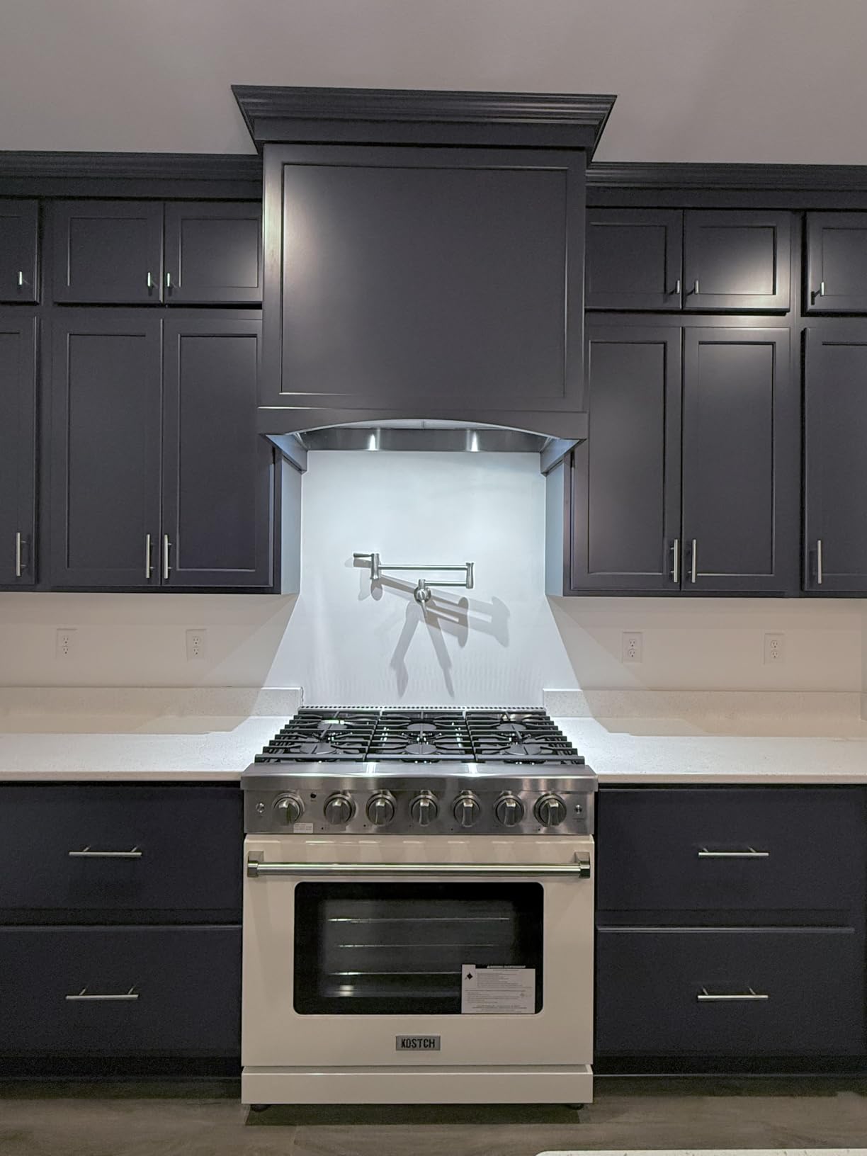 KOSTCH 36 inch Professional Freestanding Pro-Style Natural Gas Range or Liquid Propane Gas Range with 6 Burners, 6.0 cu.ft. Oven Capacity, in Stainless Steel - KOS-36RG03M (White/Bronze) customer photo 2