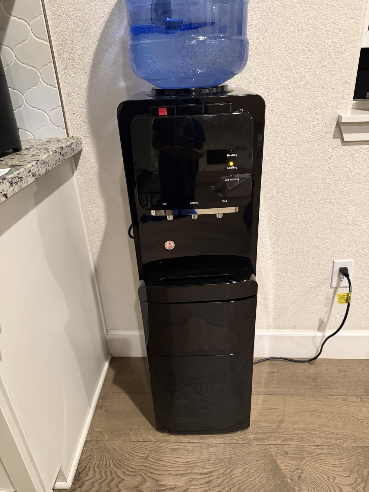 Manastin 4-in-1 Water Dispenser with Ice Maker, Matte Black | Hot & Cold & Room Temperature, Top Loading Water Cooler, Fast Ice Making, Compatible with 3-5 Gallon Bottles customer photo 1