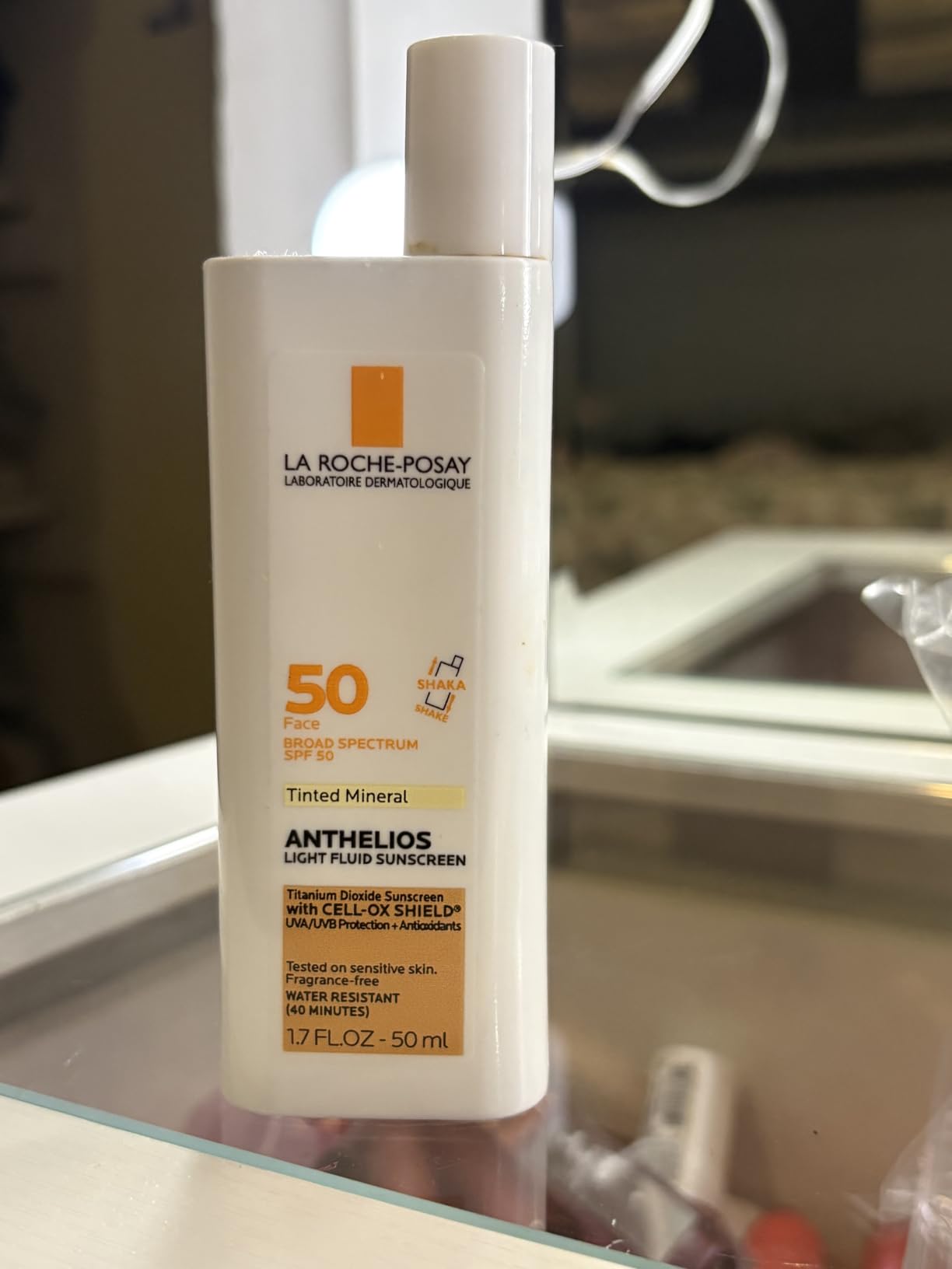 La Roche-Posay Anthelios Mineral Light Fluid Sunscreen for Face in 5 shades customer photo 2