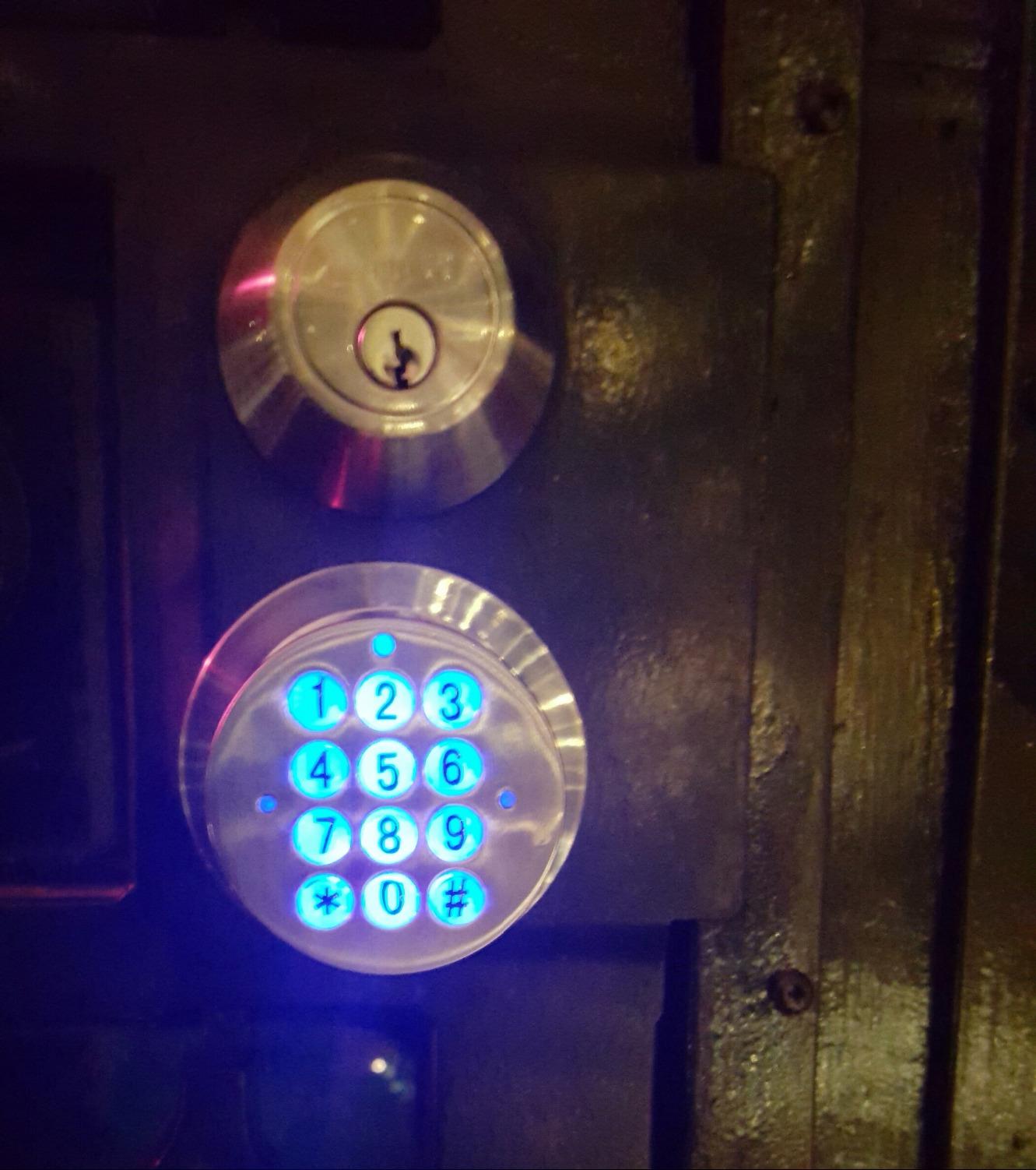 Keyless Entry Door Lock, Door Knob with Keypad, Smart Code Door Lock, Mute Mode, Passage Function, Easy to Install, Satin Nickel customer photo 2