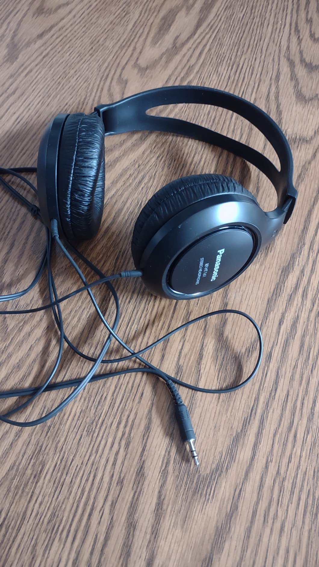 Panasonic Headphones, Lightweight Over The Ear Wired Headphones with Clear, Sound and XBS for Extra Bass, Long Cord, 3.5mm Jack for Phones and Laptops – RP-HT161-K (Black) customer photo 2