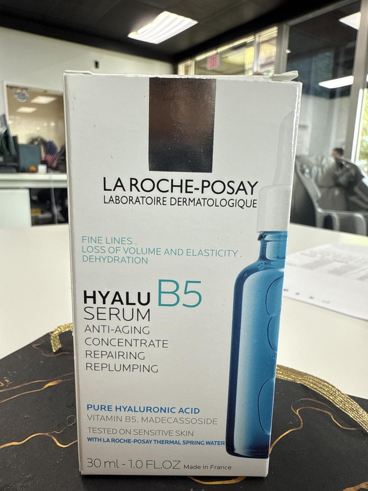 La Roche-Posay Hyalu B5 Pure Hyaluronic Acid Anti-Aging Serum for Face customer photo 1