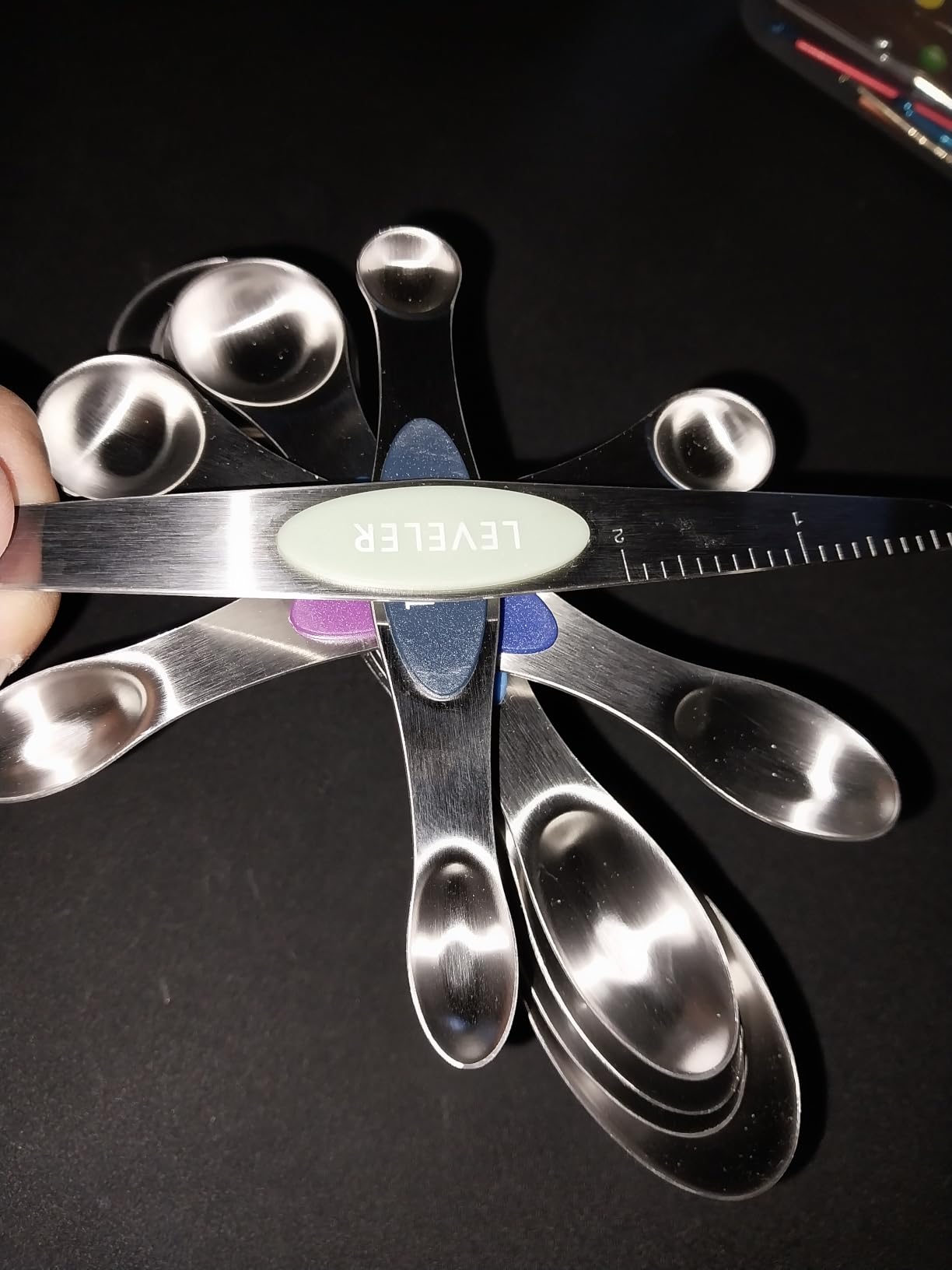 Spring Chef Stainless Steel Magnetic Measuring Spoons Set of 8, Black customer photo 1