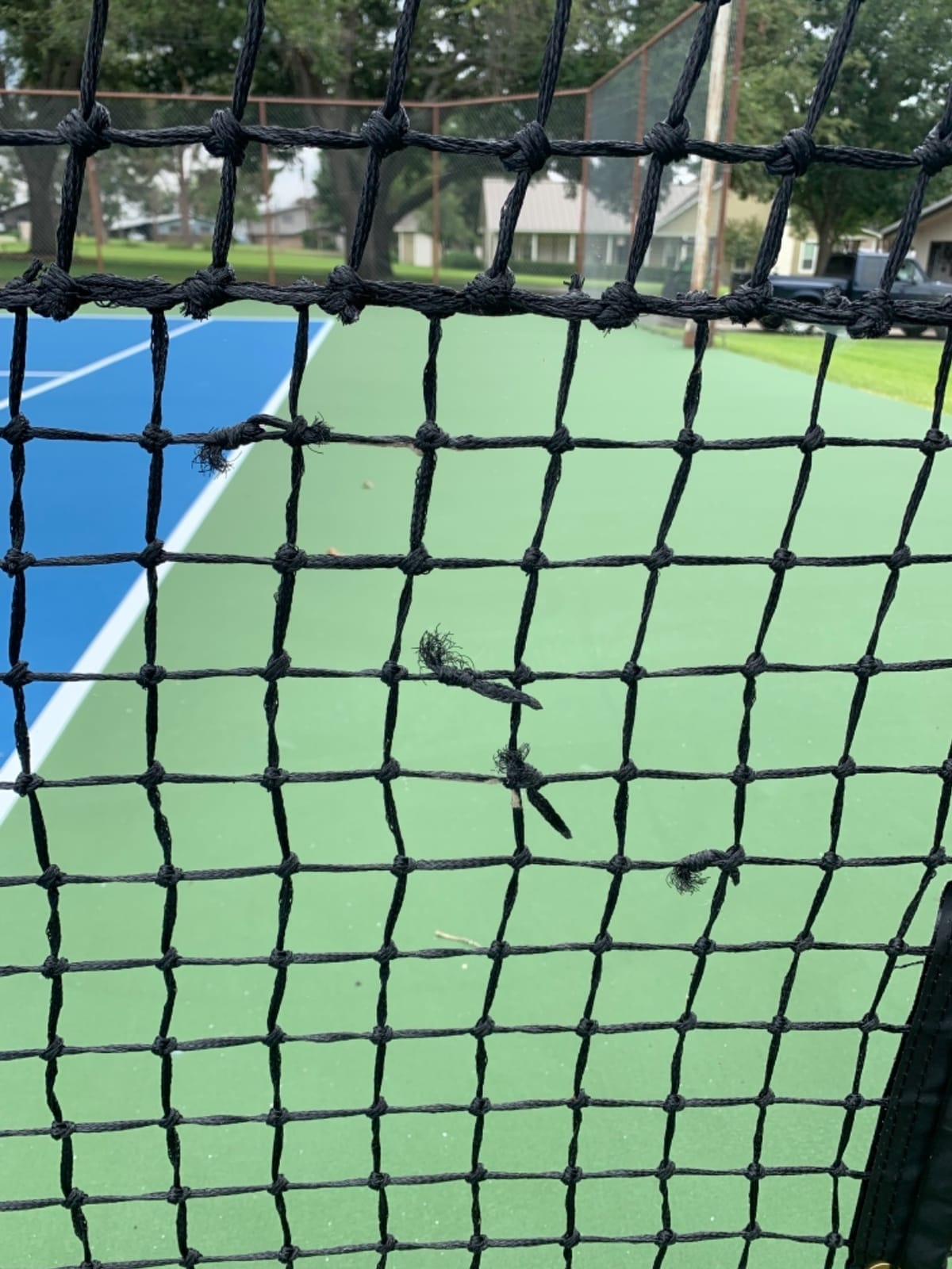Aoneky Professional Tennis Net 42 ft, Outdoor Replacement Net with 4mm Braided PE & 6mm Steel Cable, 800lbs Break Strength, Includes Carrying Bag, Lacing Rods, Center Strap customer photo 2