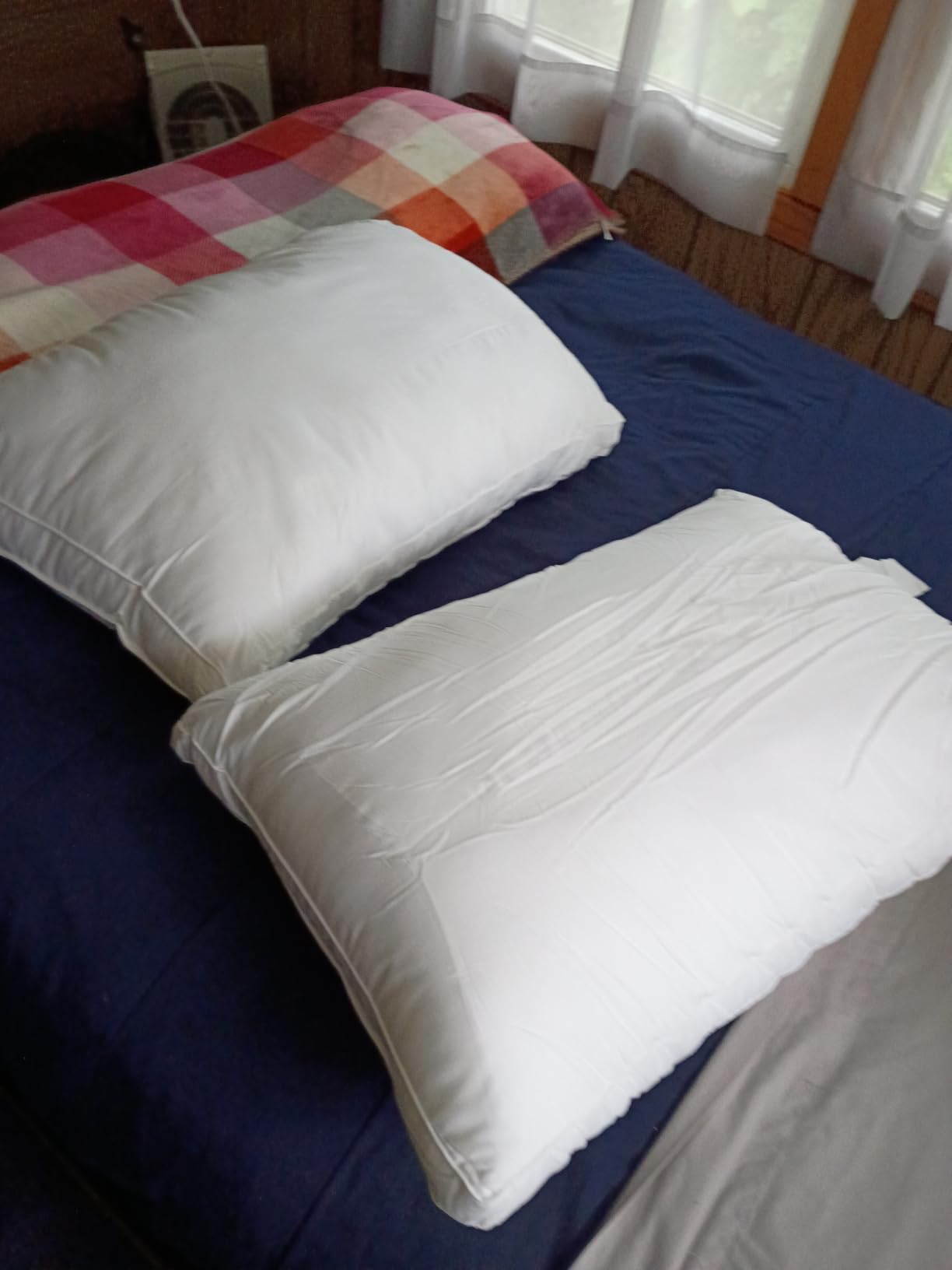 Utopia Bedding Gusset Bed Pillow, Hotel Pillows Queen Size Set of 2, White customer photo 1