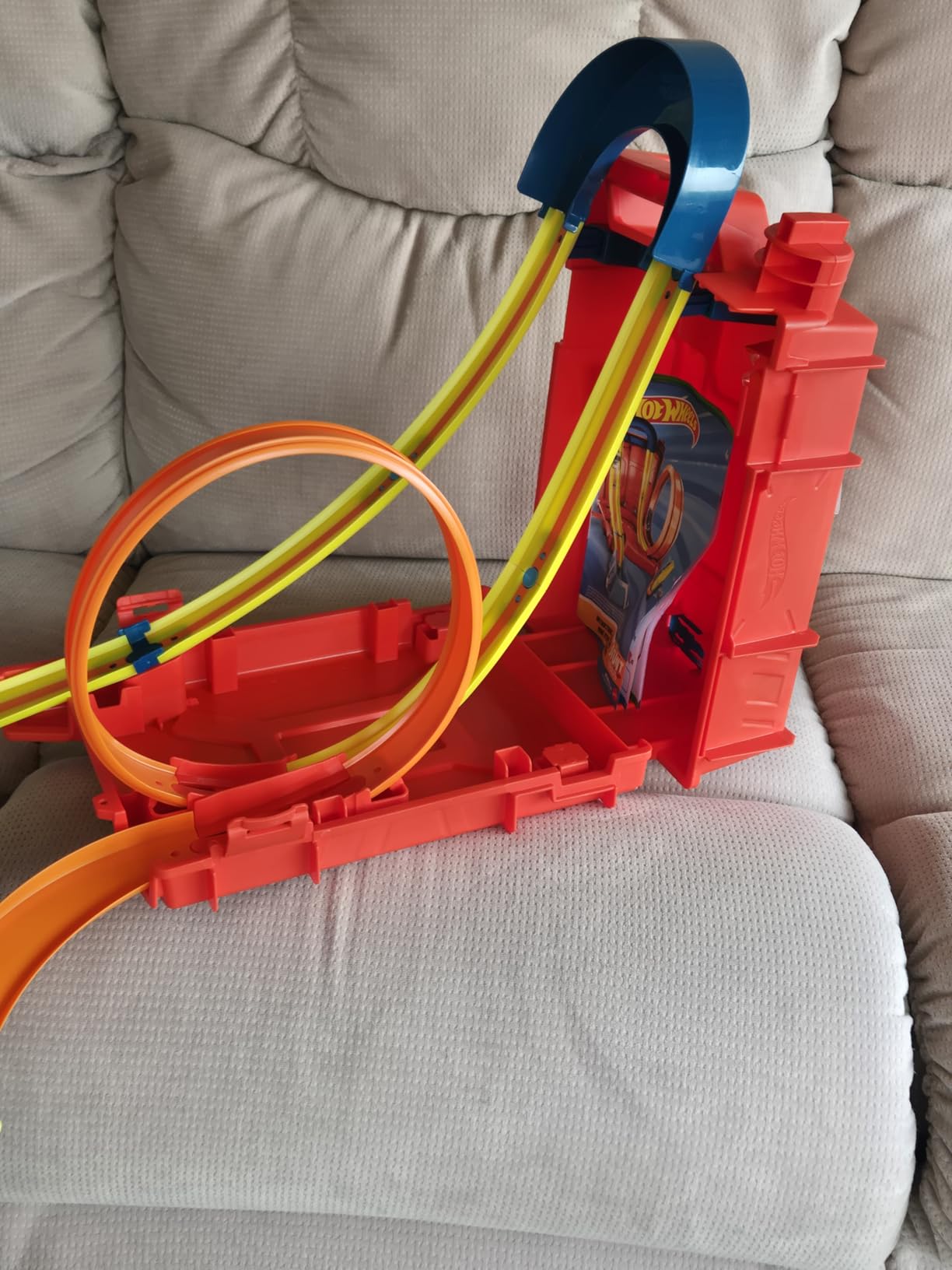 Hot Wheels Track Builder Unlimited Fuel Can Stunt Box Playset & Car customer photo 2