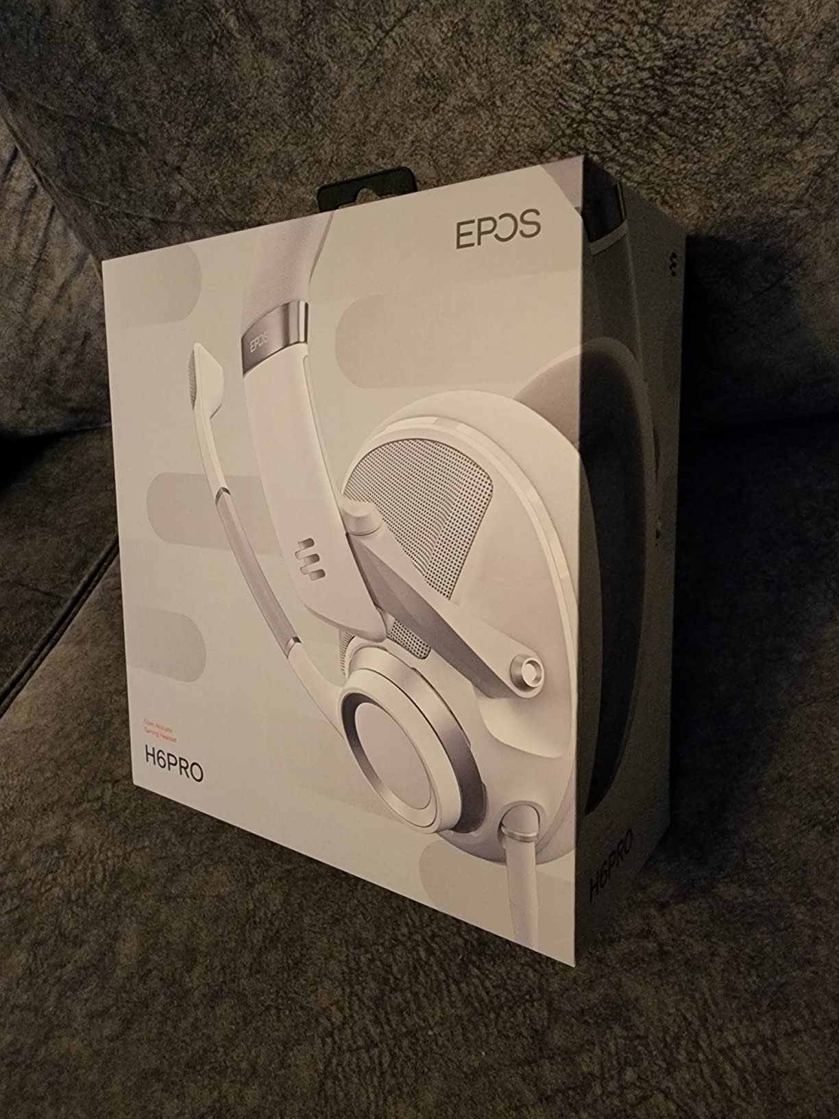 EPOS H6Pro Open Acoustic Gaming with Mic – Immersive Sound, Lightweight Comfort, and Durable Design – Works with Xbox, PS4/PS5 & PC/Windows – Green customer photo 2