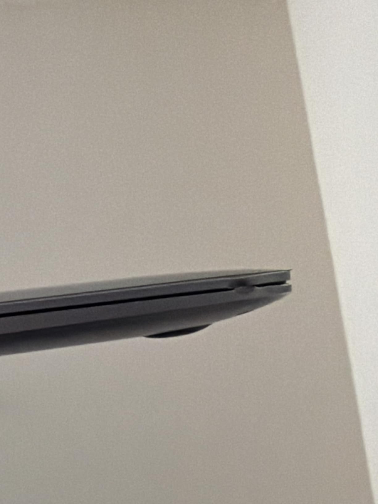Late 2020 Apple MacBook Air with Apple M1 Chip (13.3 inch, 8GB RAM, 128GB SSD) Space Gray (Renewed) customer photo 2
