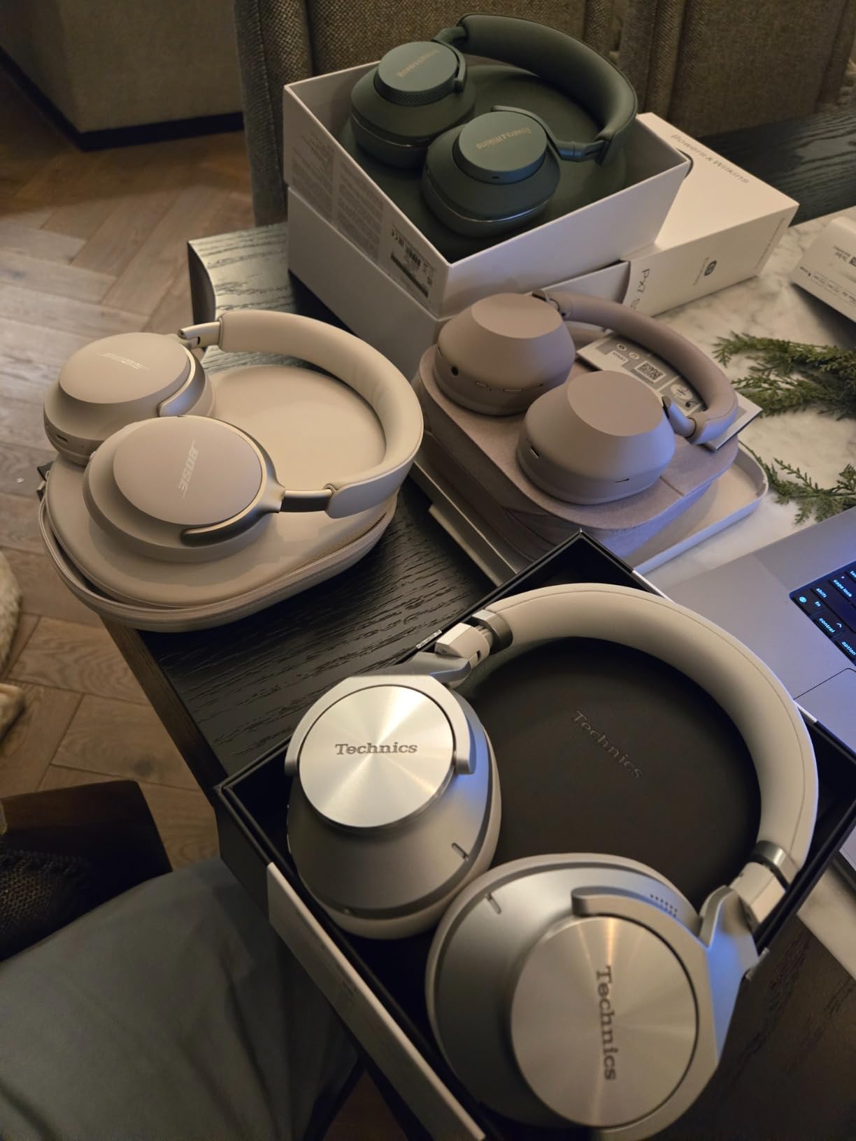 Sony WH-1000XM5 Premium Noise Cancelling Wireless Headphones, Silver customer photo 2