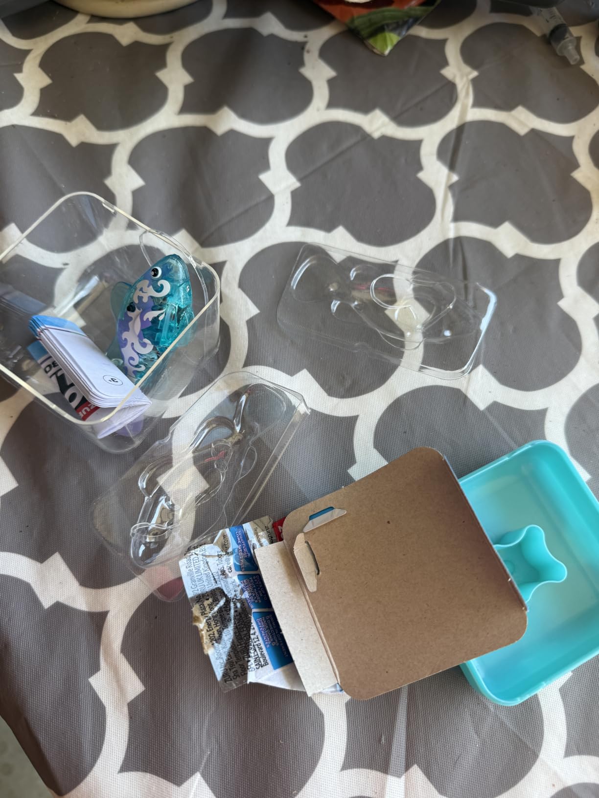Robo Alive Robo Fish Robotic Swimming Fish (Teal + Orange) by ZURU Water Activated, Changes Color, Comes with Batteries, Amazon Exclusive (2 Pack) Series 3 customer photo 1
