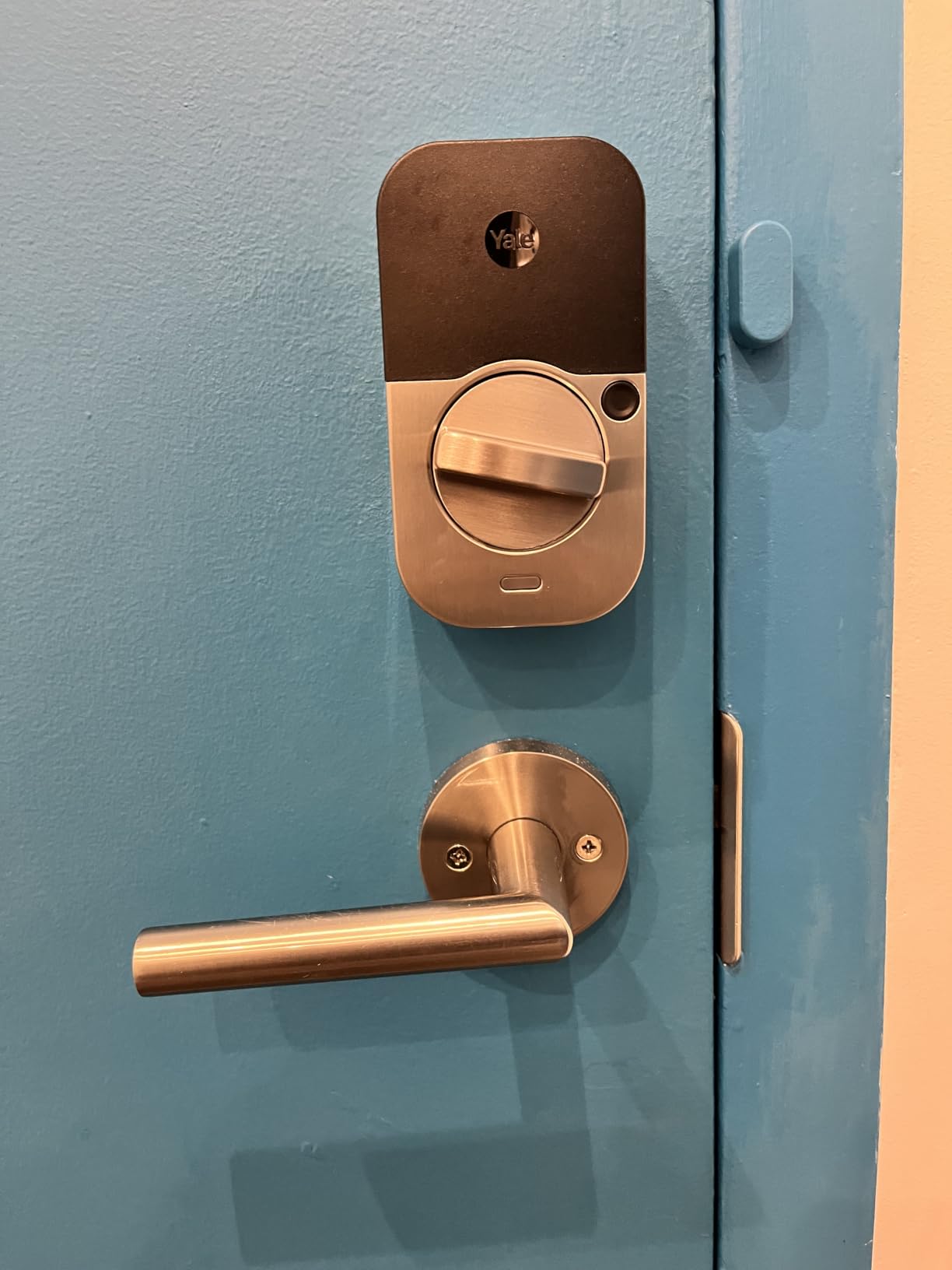 Yale WiFi Smart Lock Deadbolt with Keypad, Keyless Entry, Black Suede customer photo 2