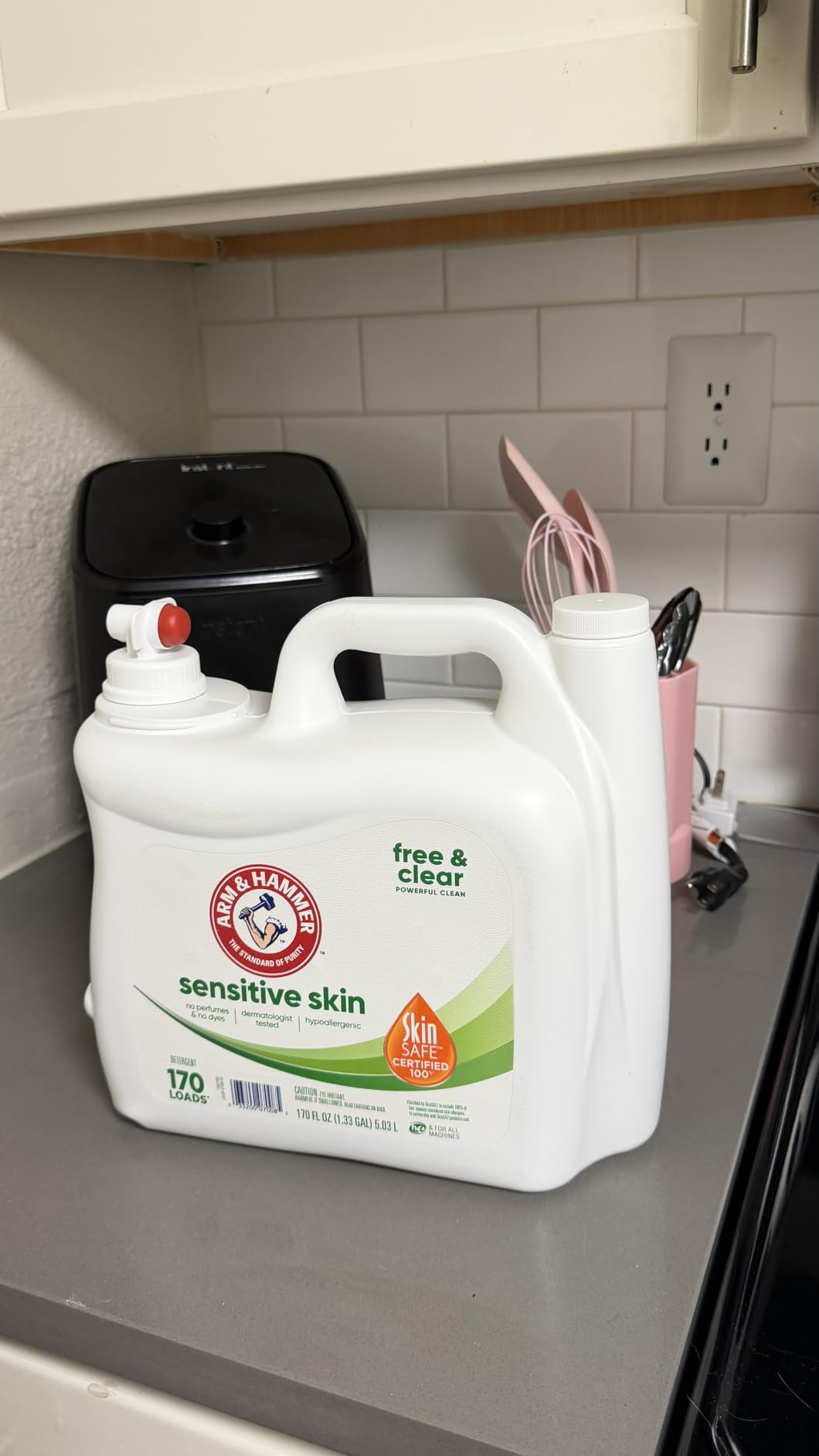 ARM & HAMMER Sensitive Skin Free & Clear Liquid Laundry Detergent customer photo 2