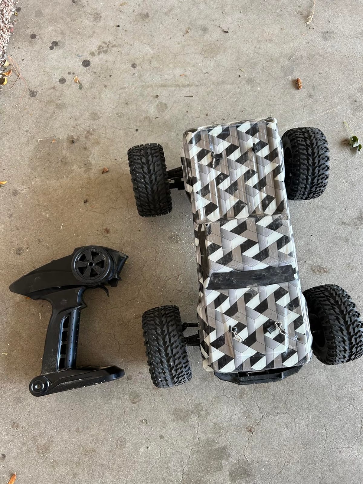 HAIBOXING 903A, 1/12 Scale Brushless RC Cars, 4X4 Off-Road RC Monster Truck customer photo 2
