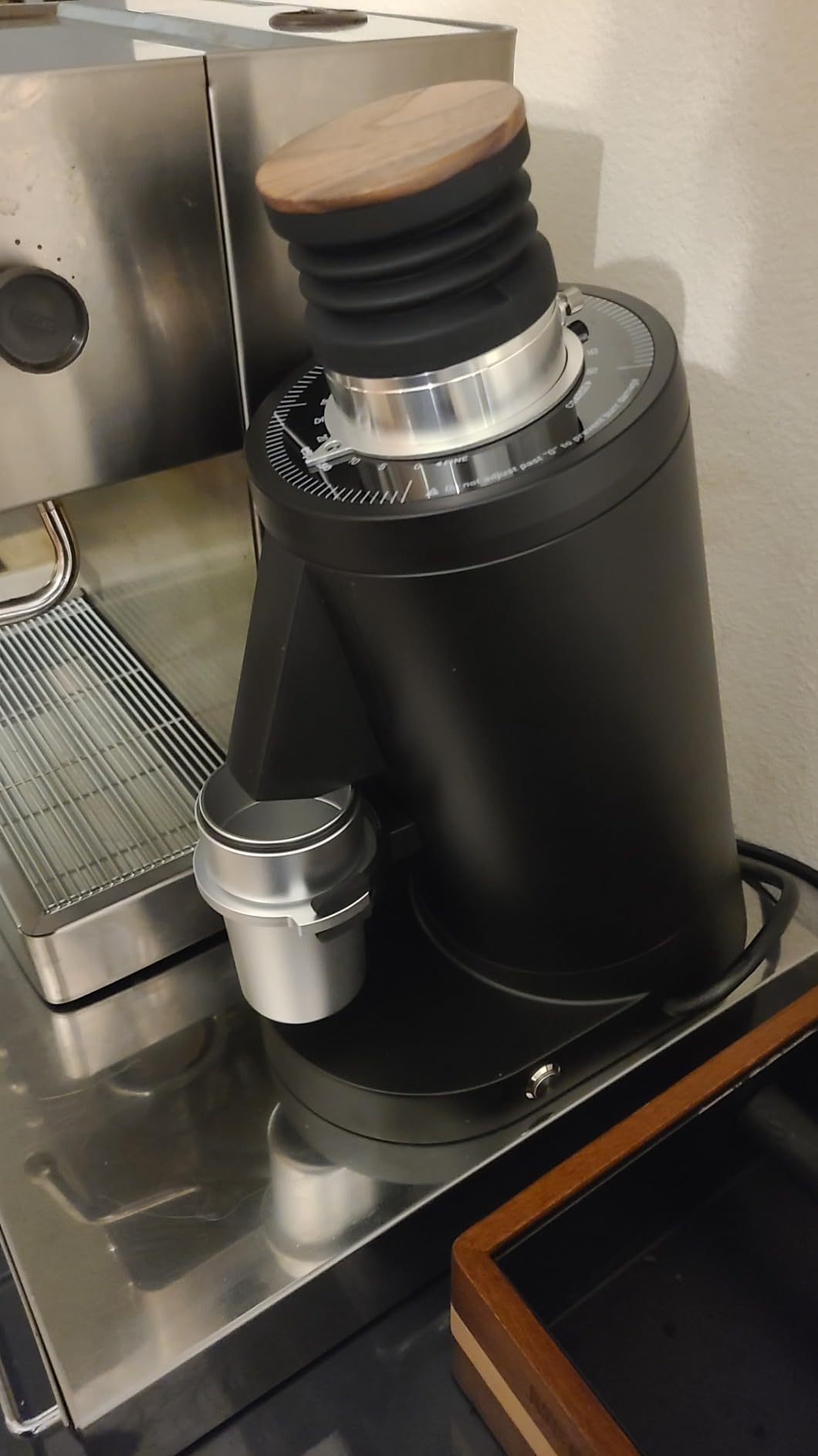 MiiCoffee DF83 Gen 2 Single Dose Coffee Grinder (Black) customer photo 1