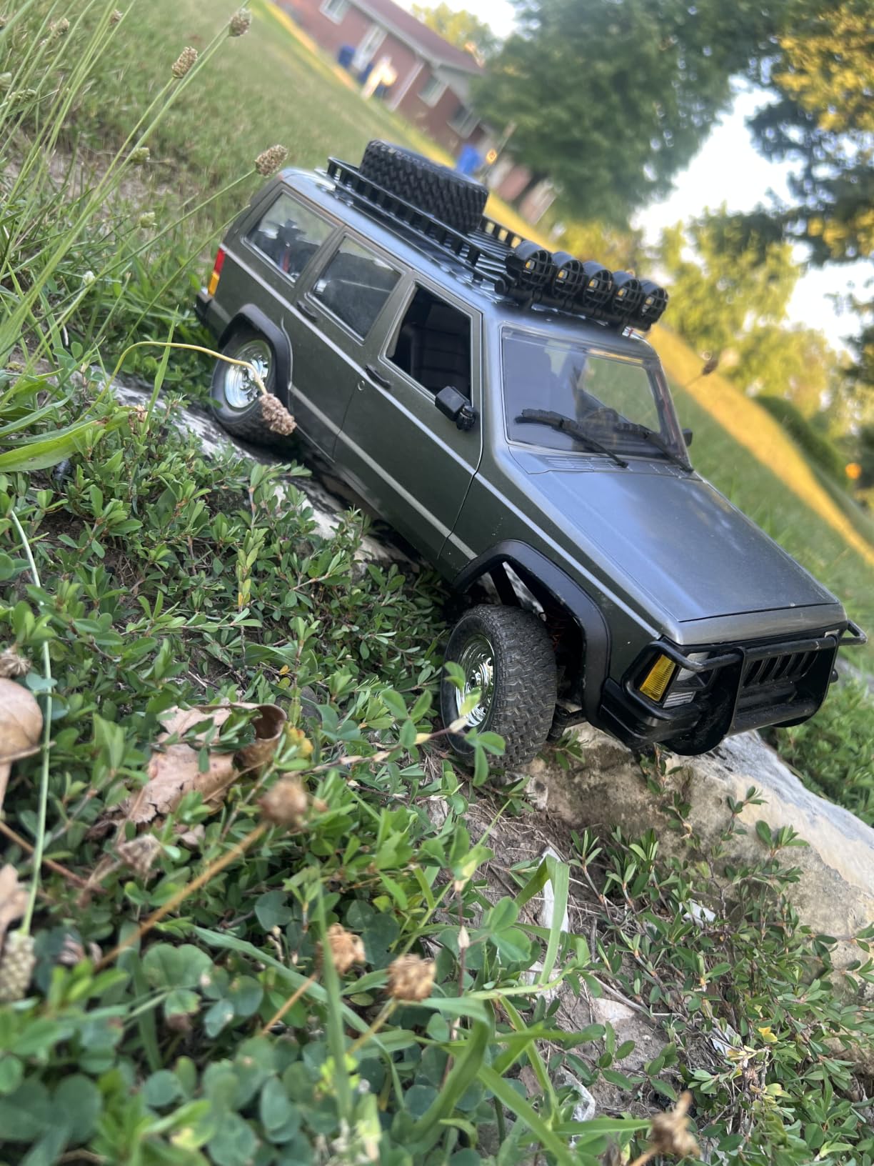 Goolsky RC Rock Crawler, 1:12 Scale Remote Control Car, 4WD Off Road RC Truck, 2.4Ghz All Terrains Climbing Vehicle, RC Car with LED Lights for Adults, Include 2 Batteries (Silver) customer photo 1