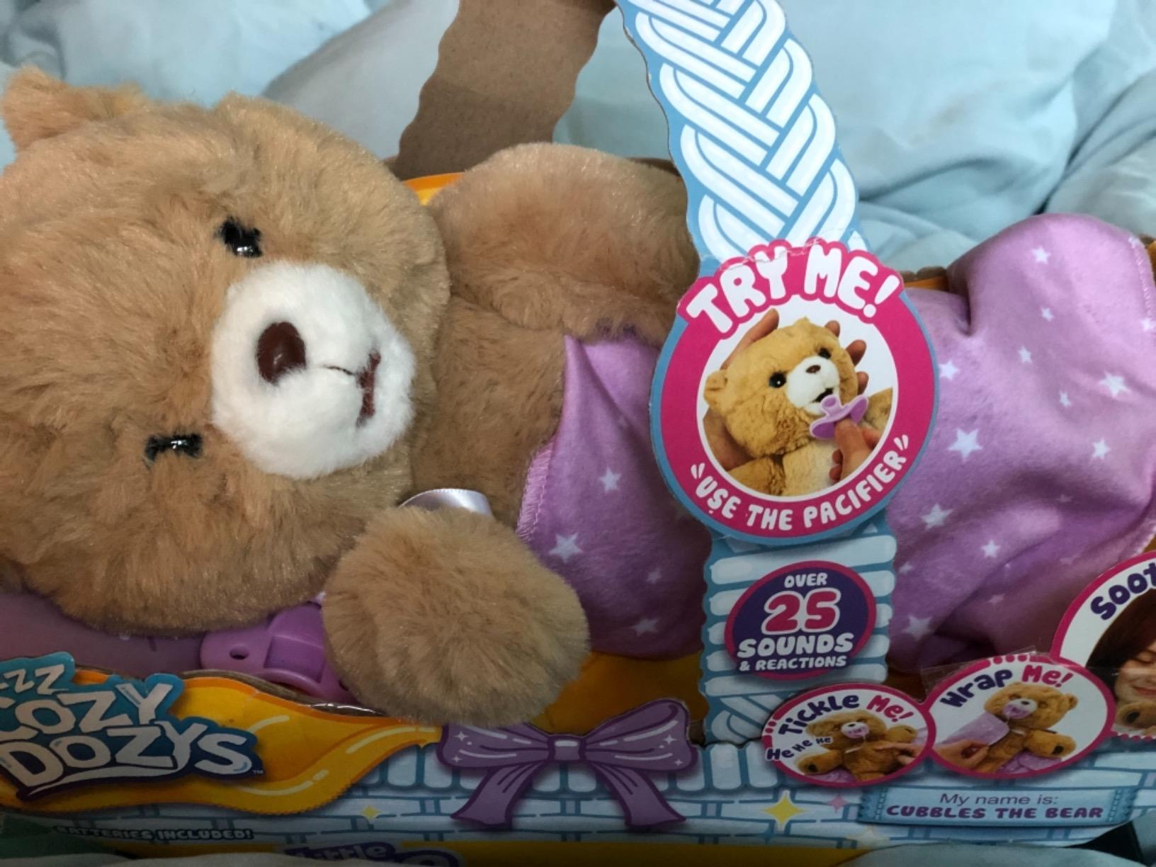 Little Live Pets Cozy Dozys Ginger The Pet Cat Toy, Interactive Plush Electronic Cat with 25+ Sounds, Soft Bedtime Kitty Toys for Kids of Ages 4+ customer photo 1