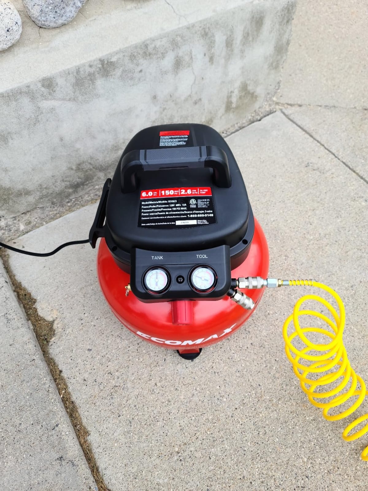 ECOMAX Pancake Air Compressor MAX 150 PSI, 2.6 CFM @90 PSI, Oil-Free customer photo 1